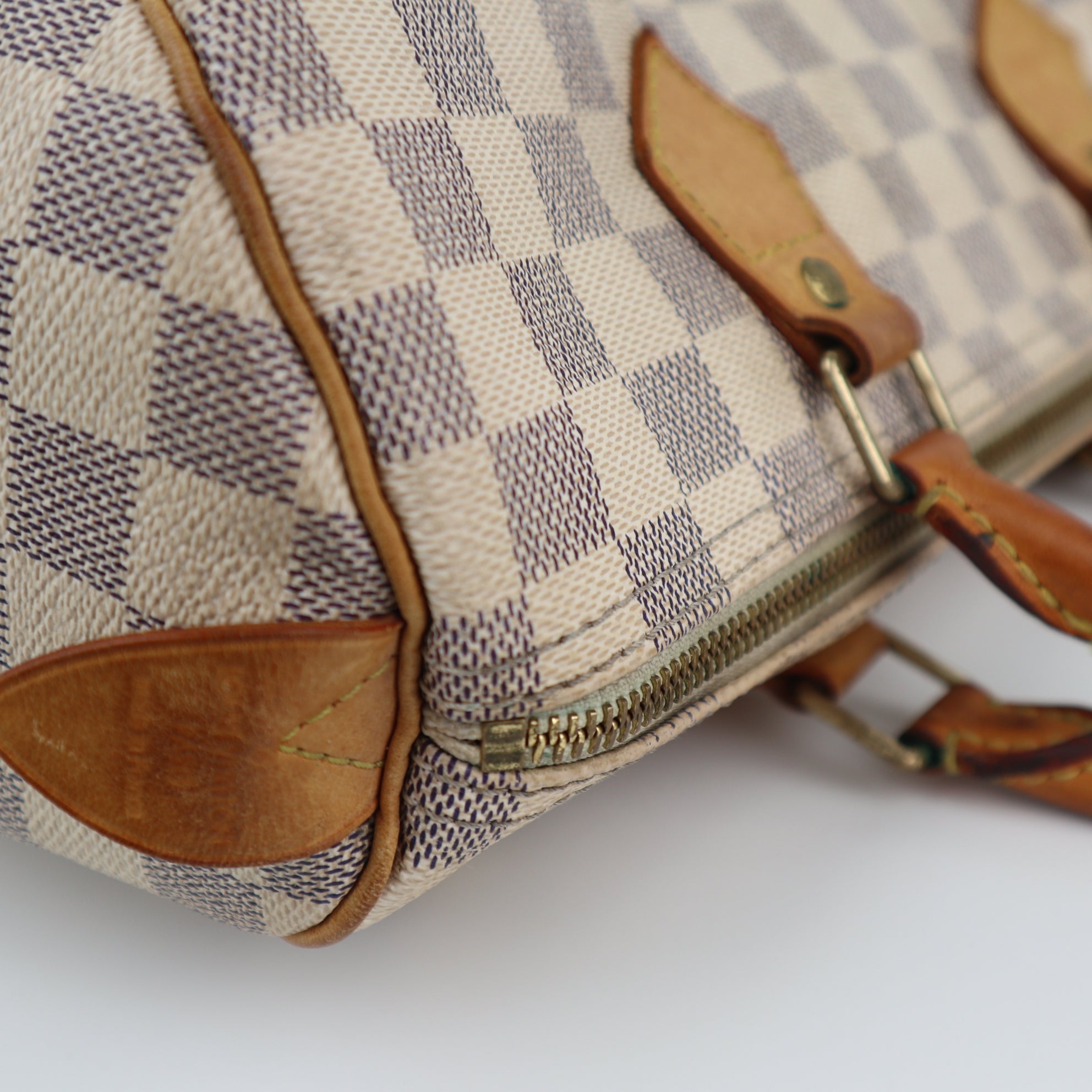 C2395 Louis Vuitton Top Handle Bag Damier Azur Speedy 30 | Pre-Owned Very Good White / Blue Coated canvas/Damier Azur