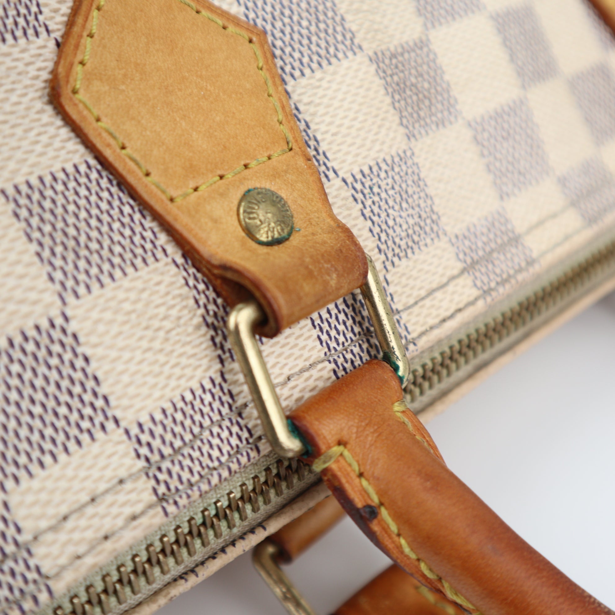 C2395 Louis Vuitton Top Handle Bag Damier Azur Speedy 30 | Pre-Owned Very Good White / Blue Coated canvas/Damier Azur