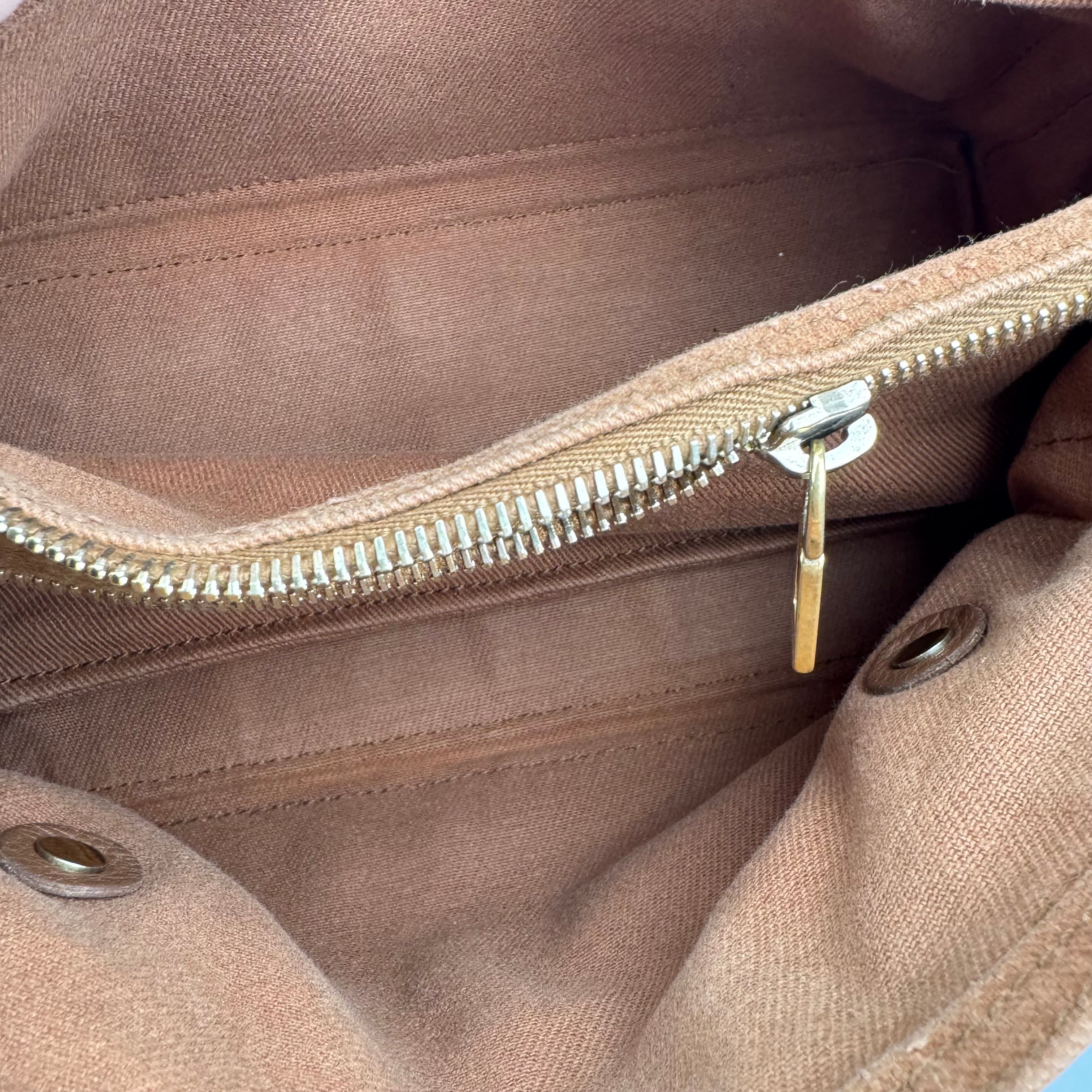 J1730 Saint Laurent Muse Two Handbag- Pre Owned