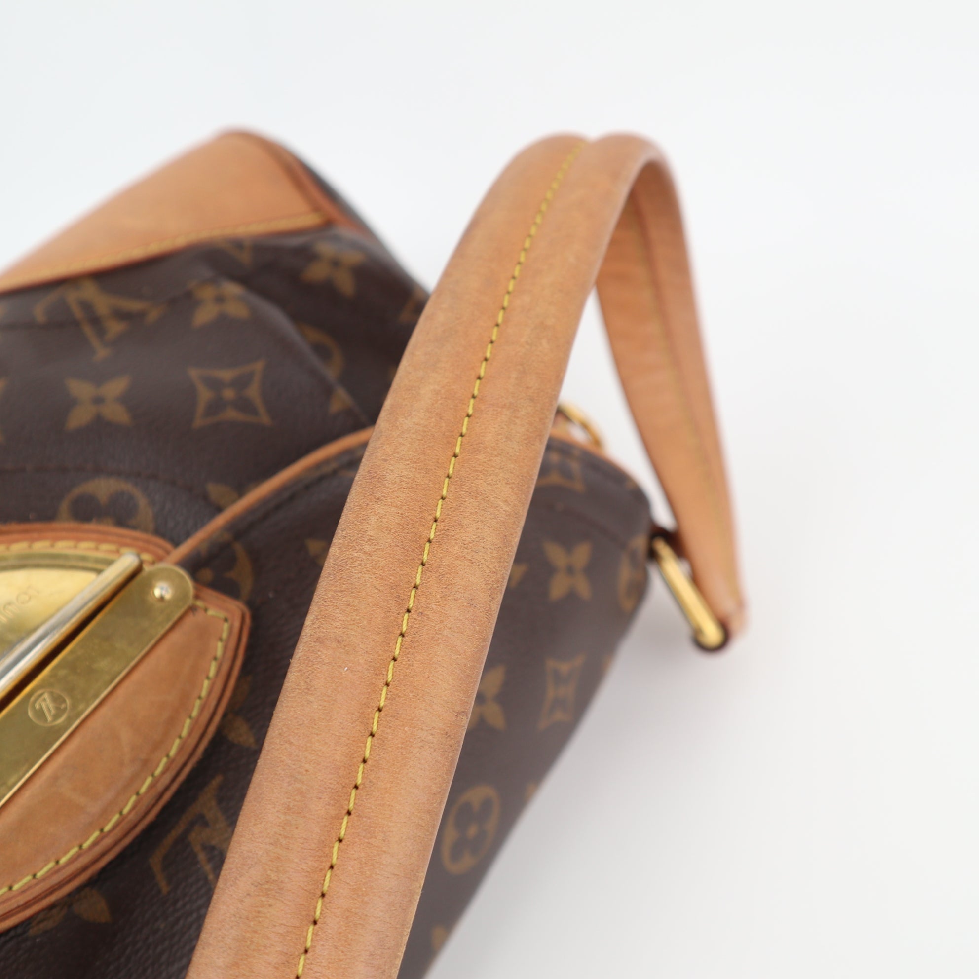 C2410 Louis Vuitton Shoulder Bag Monogram Beverly MM | Pre-Owned Very Good Brown Monogram monogram coated canvas, vachetta leather trim