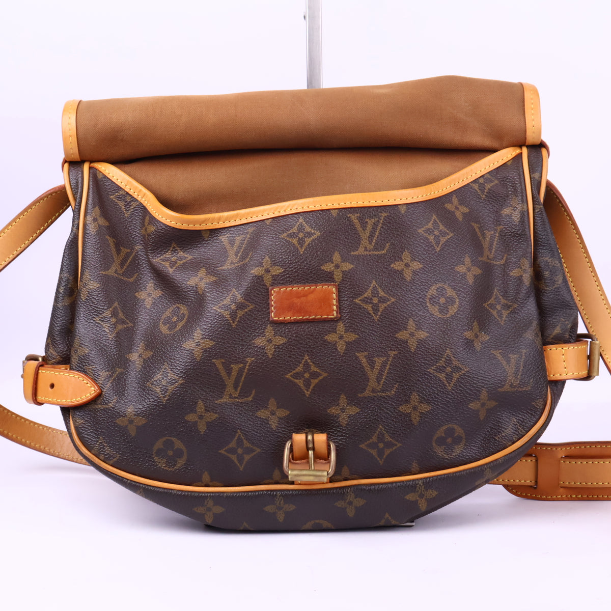 Louis Vuitton 30 Saumur Monogram Crossbody Bag J3040R | Pre-Owned Very Good Brown Monogram Canvas