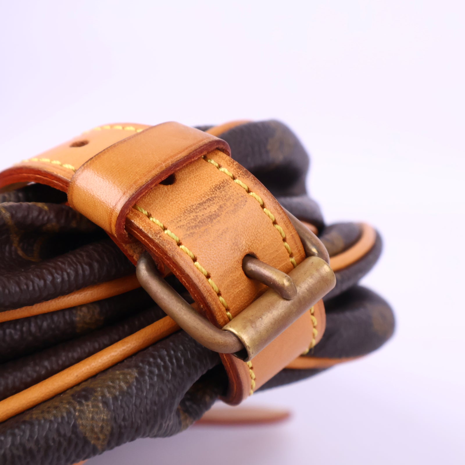 Louis Vuitton 30 Saumur Monogram Crossbody Bag J3040 | Pre-Owned Very Good Brown Monogram Canvas