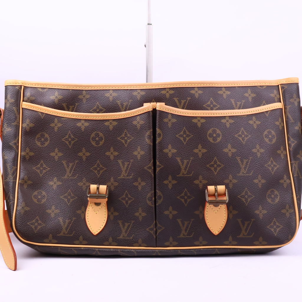 Louis Vuitton Monogram Gibecière GM Shoulder Bag J3041R# | Pre-Owned Excellent Brown Monogram Canvas
