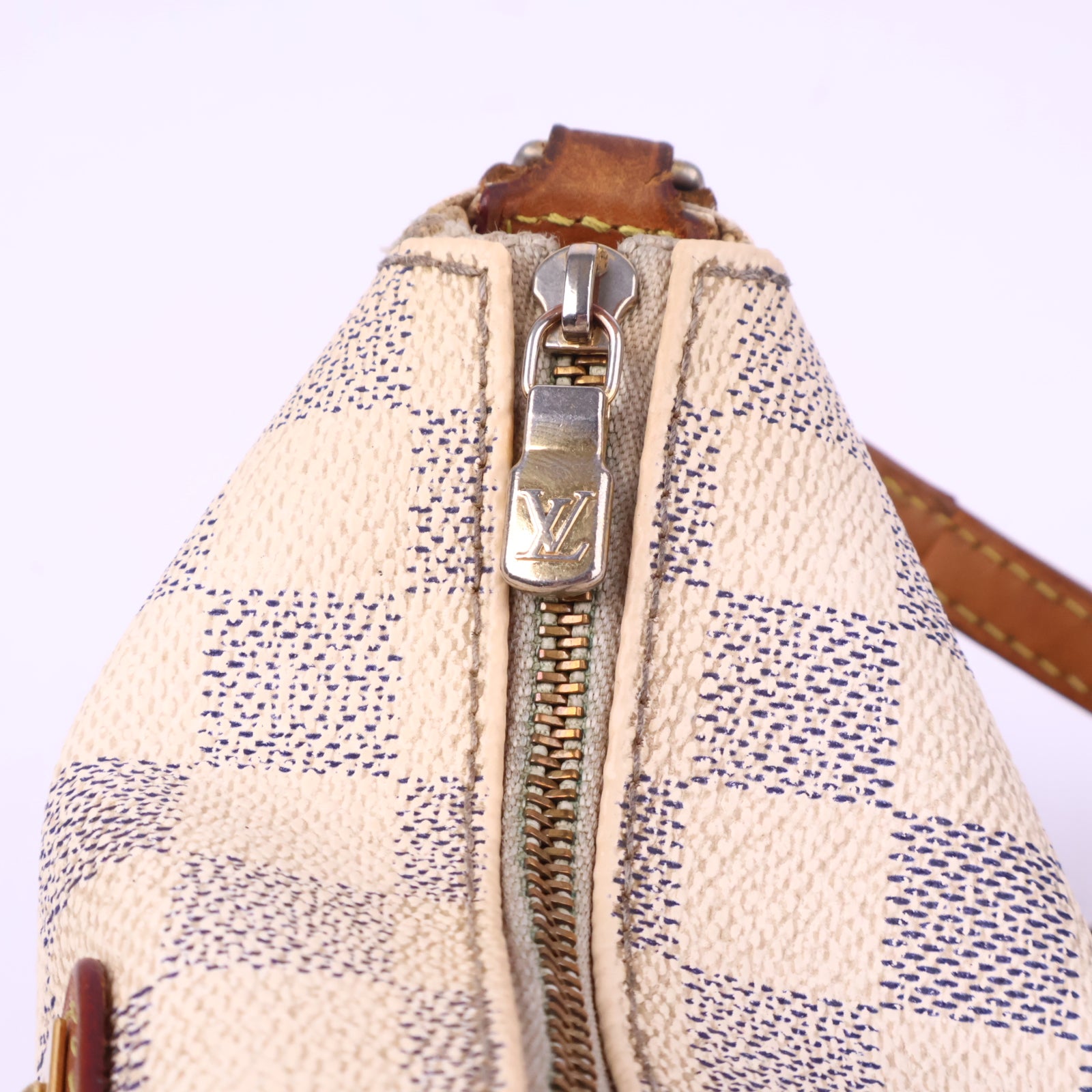 Louis Vuitton Damier Azur Eva Clutch Clutch Bag J3035 | Pre-Owned Very Good Brown / Blue Damier Azur Canvas