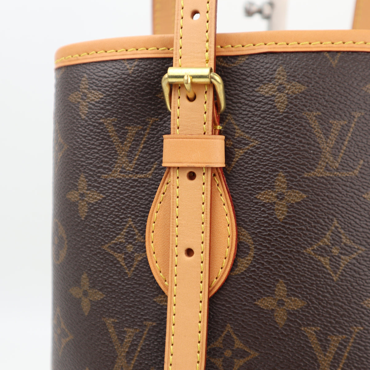 Louis Vuitton Petit Bucket 23 Bucket Bag C1525R | Pre-Owned Excellent Brown Monogram Canvas