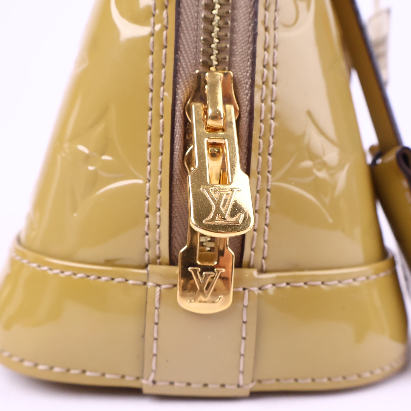 Louis Vuitton Monogram Vernis Alma BB satchel Top Handle Bag J3178 | Pre-Owned Excellent Brown Monogram Canvas