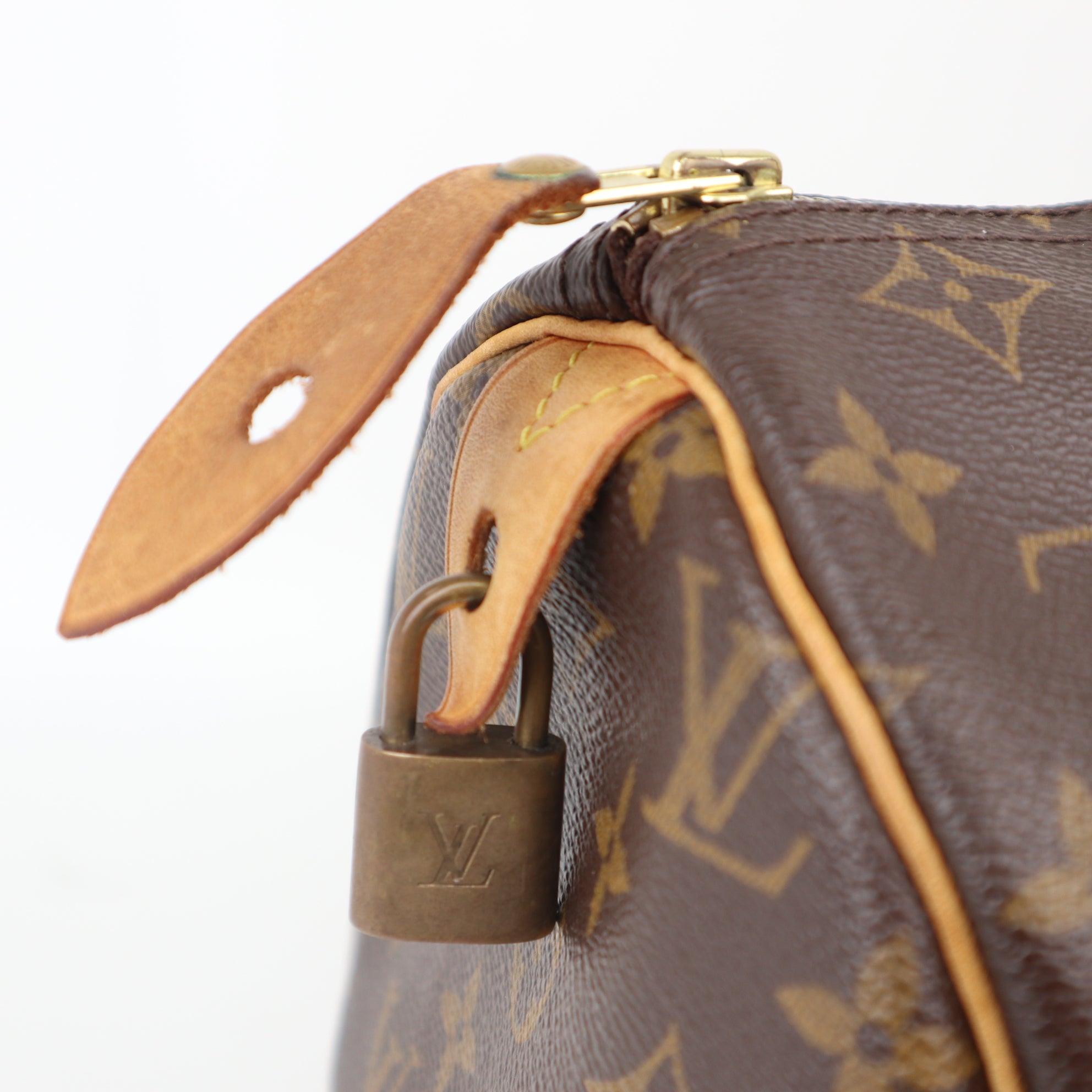 C2030 Louis Vuitton Monogram Speedy 30 Handbag-Pre Owned