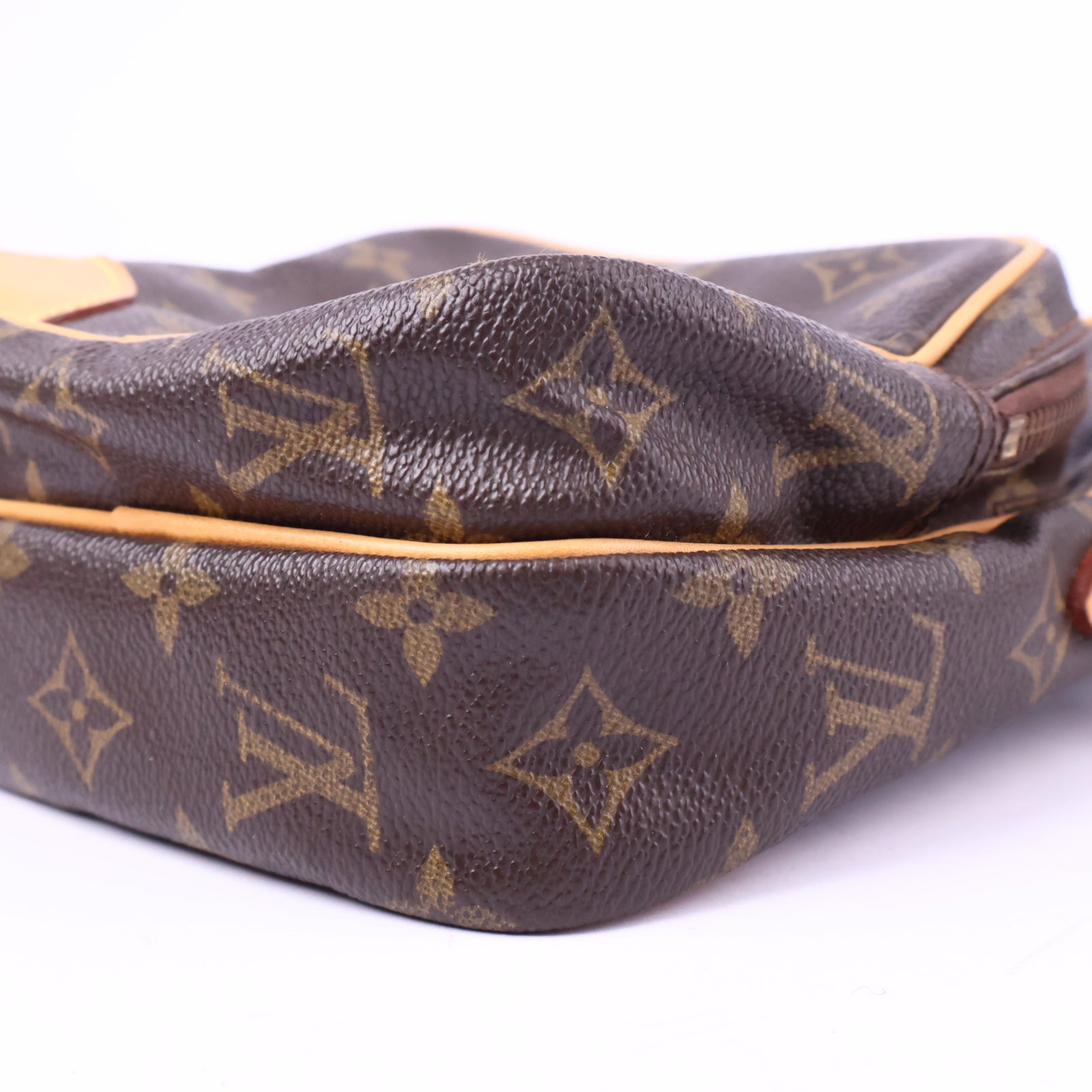 Louis Vuitton Amazon bag Crossbody Bag J3180R | Pre-Owned Excellent