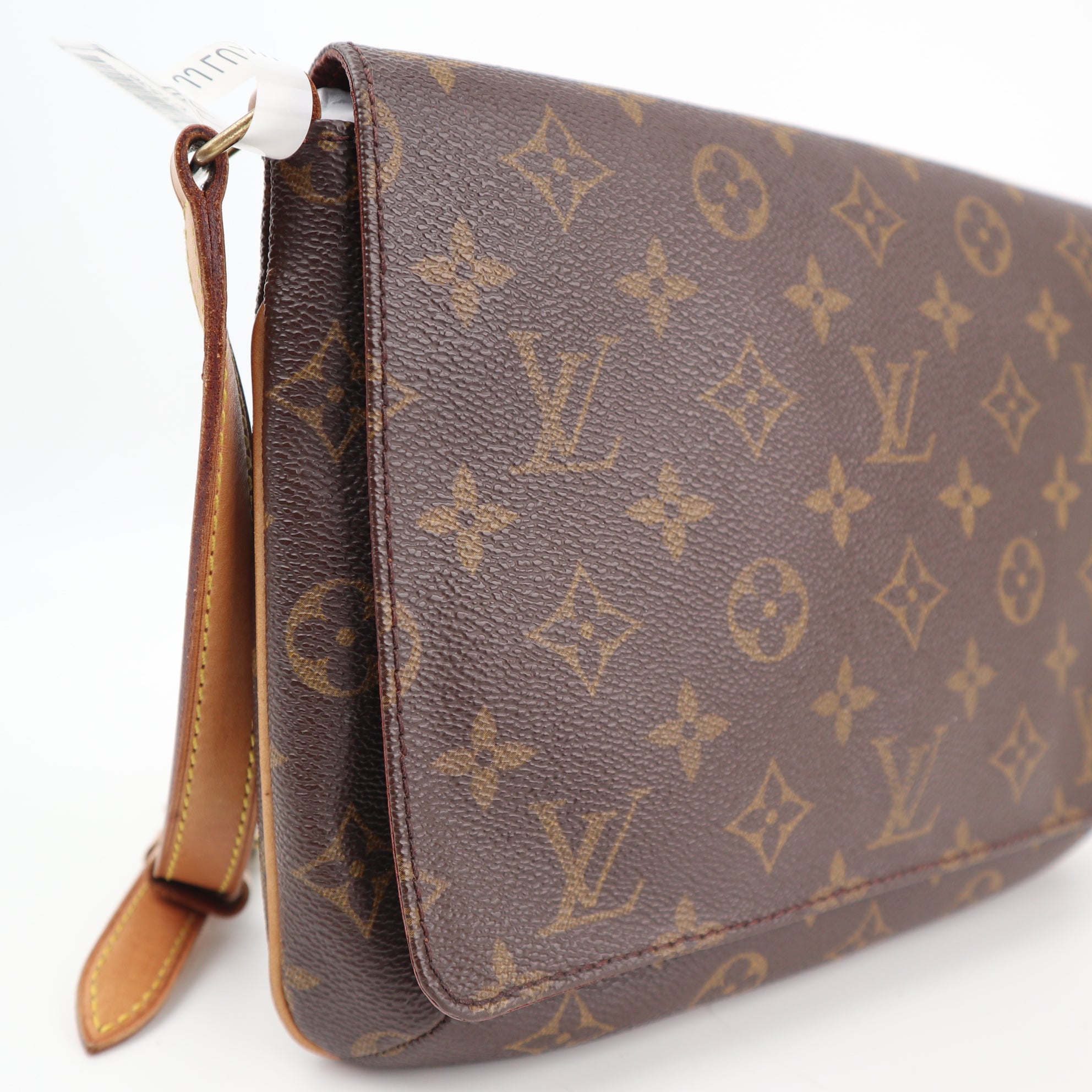 Louis Vuitton Monogram Musette Tango Crossbody Bag C1536 | Pre-Owned Very Good Tan Monogram Canvas