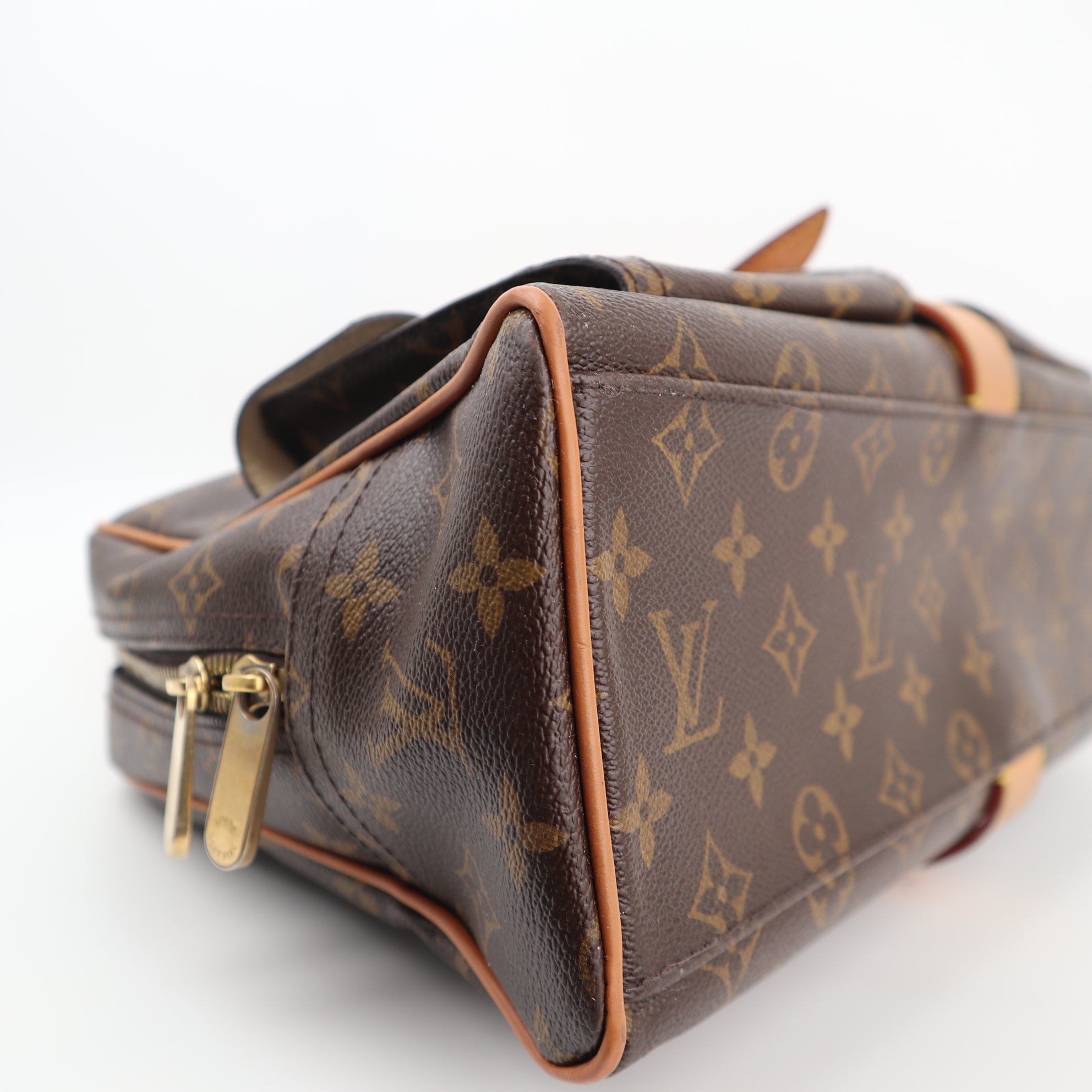 Louis Vuitton Monogram Manhattan GM Shoulder Bag C1540 | Pre-Owned Excellent Tan Monogram Canvas