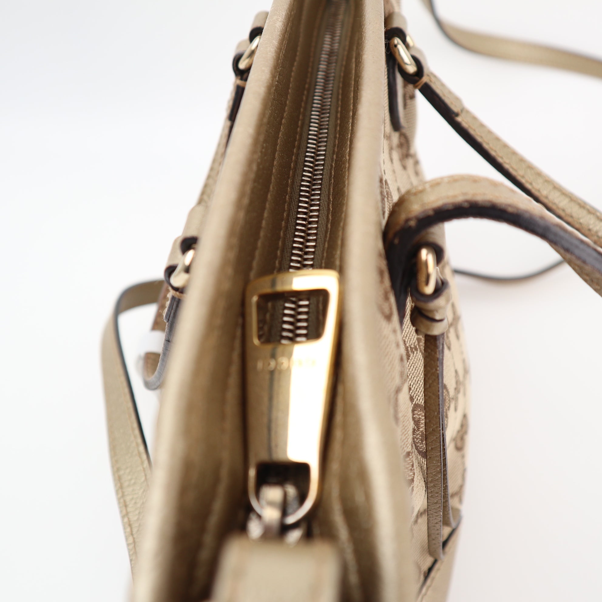 Gucci Small Bree Convertible Tote GG Canvas with Leather Crossbody Bag C1541 | Pre-Owned Very Good Brown Monogram Canvas, Leather