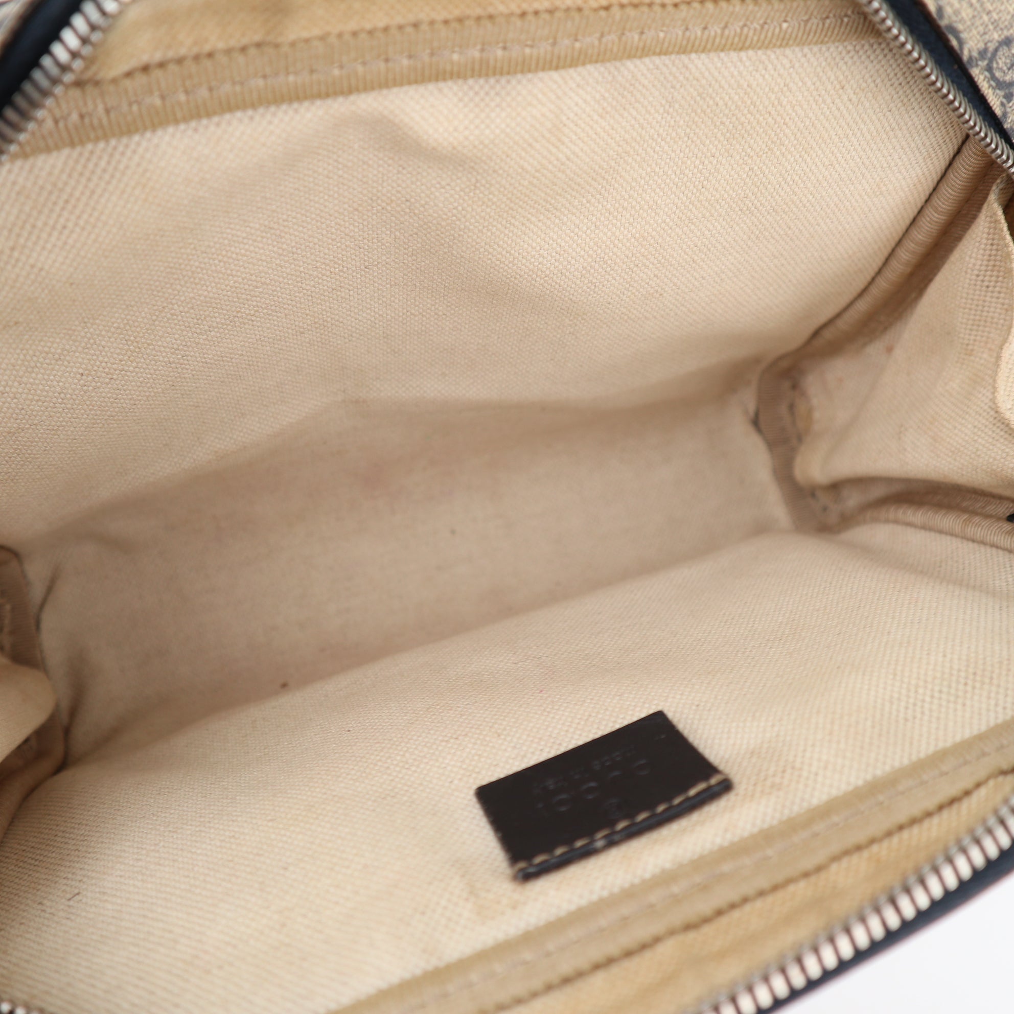 Gucci GG Supreme Pouch Clutch C1546 | Pre-Owned Very Good Brown Monogram Canvas