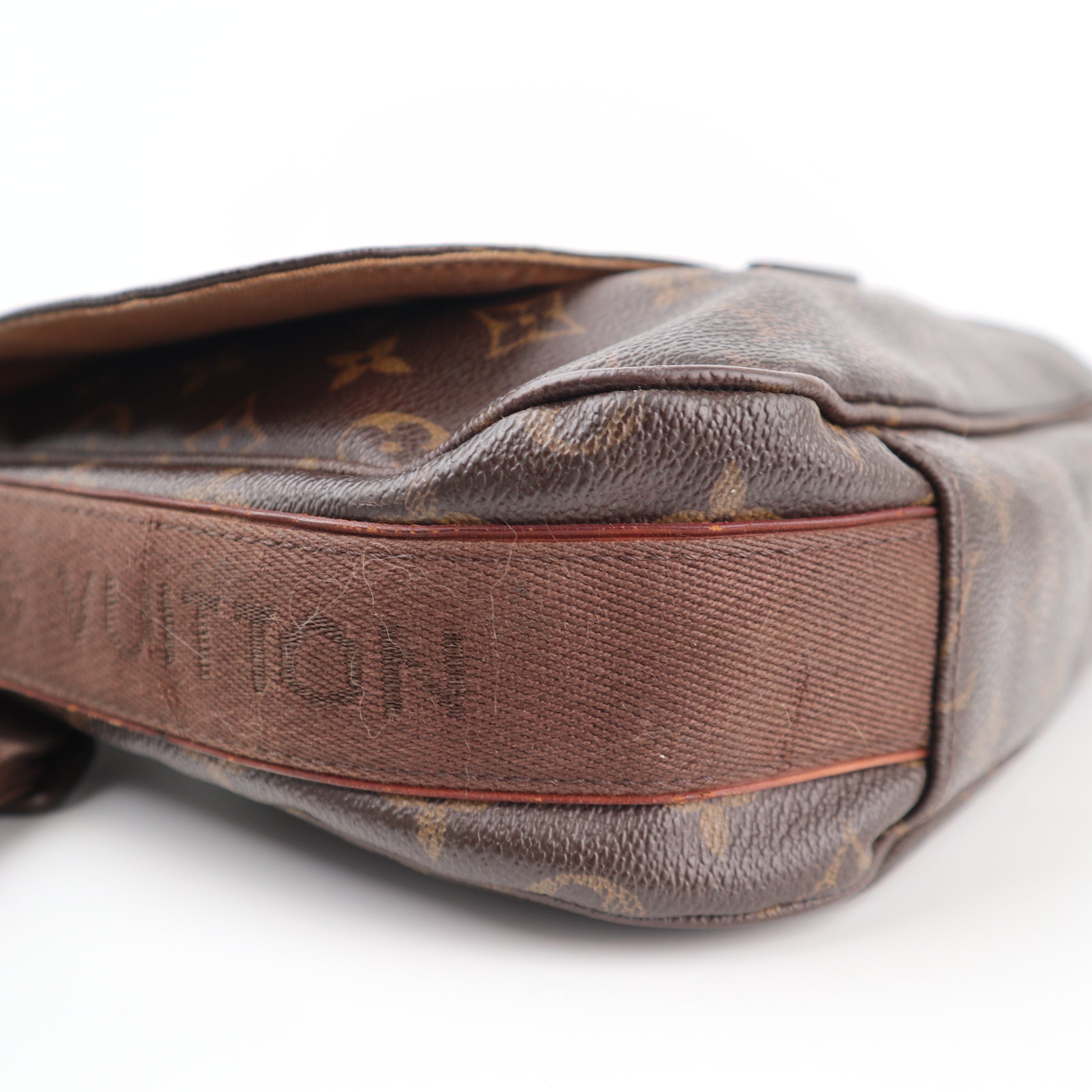 Louis Vuitton Monogram Messenger MM Bobourg Messenger Bag C1549 | Pre-Owned Good Brown Monogram Canvas
