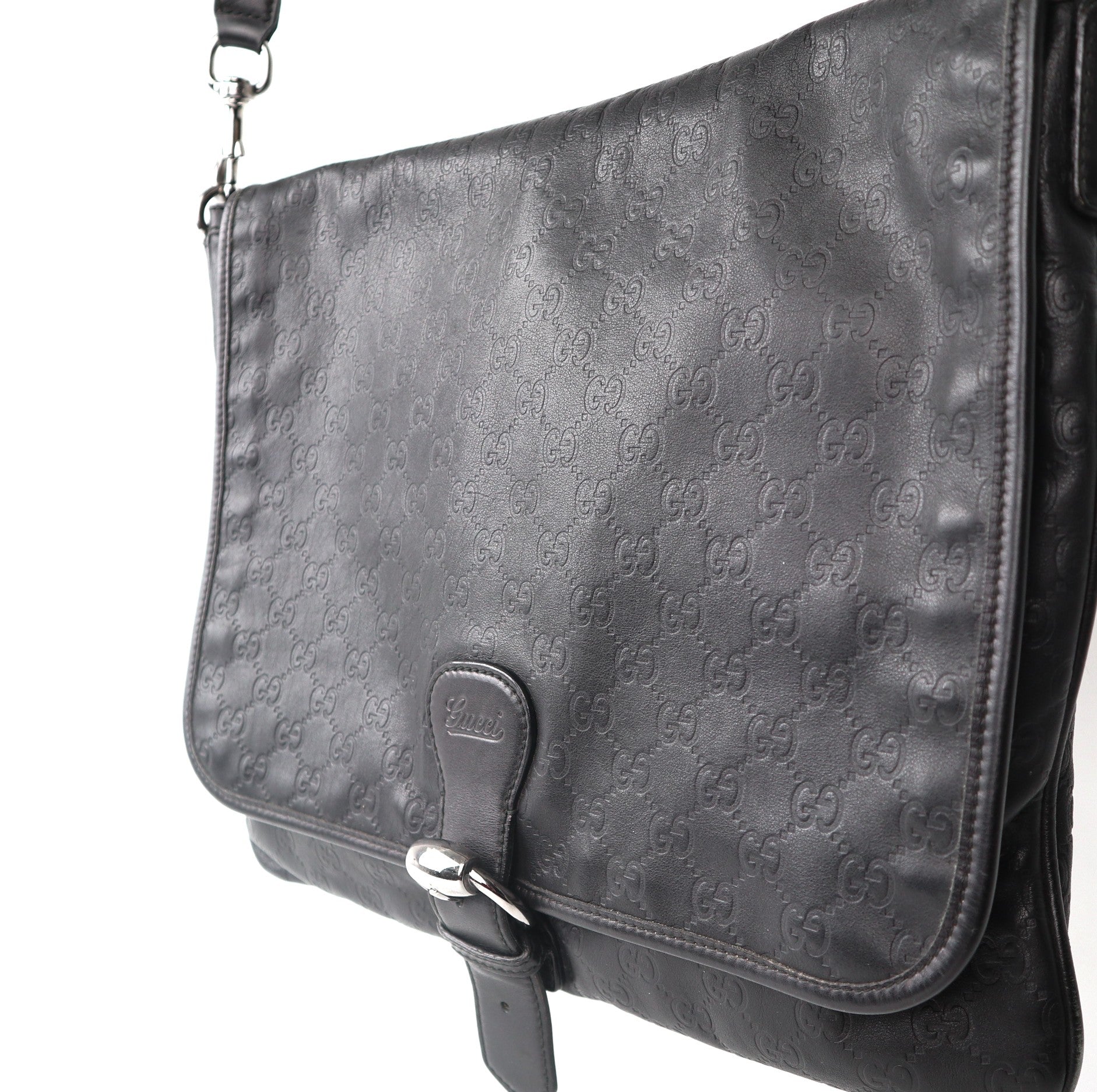 C2042  Gucci Black Monogram Leather Messenger Bag-Pre Owned