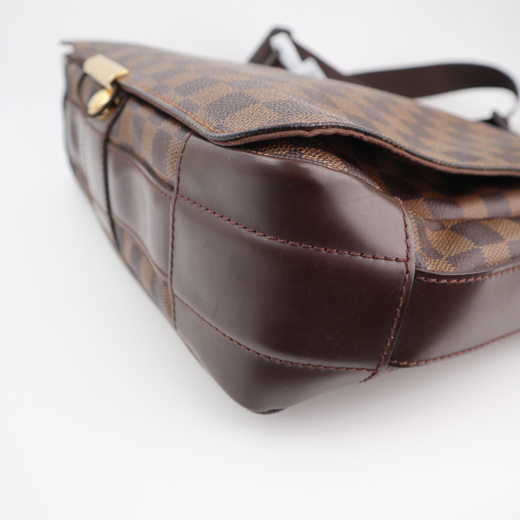 Louis Vuitton Damier Ebene Bastille Shoulder Bag C1557 | Pre-Owned Excellent Brown Damier Ebene Canvas