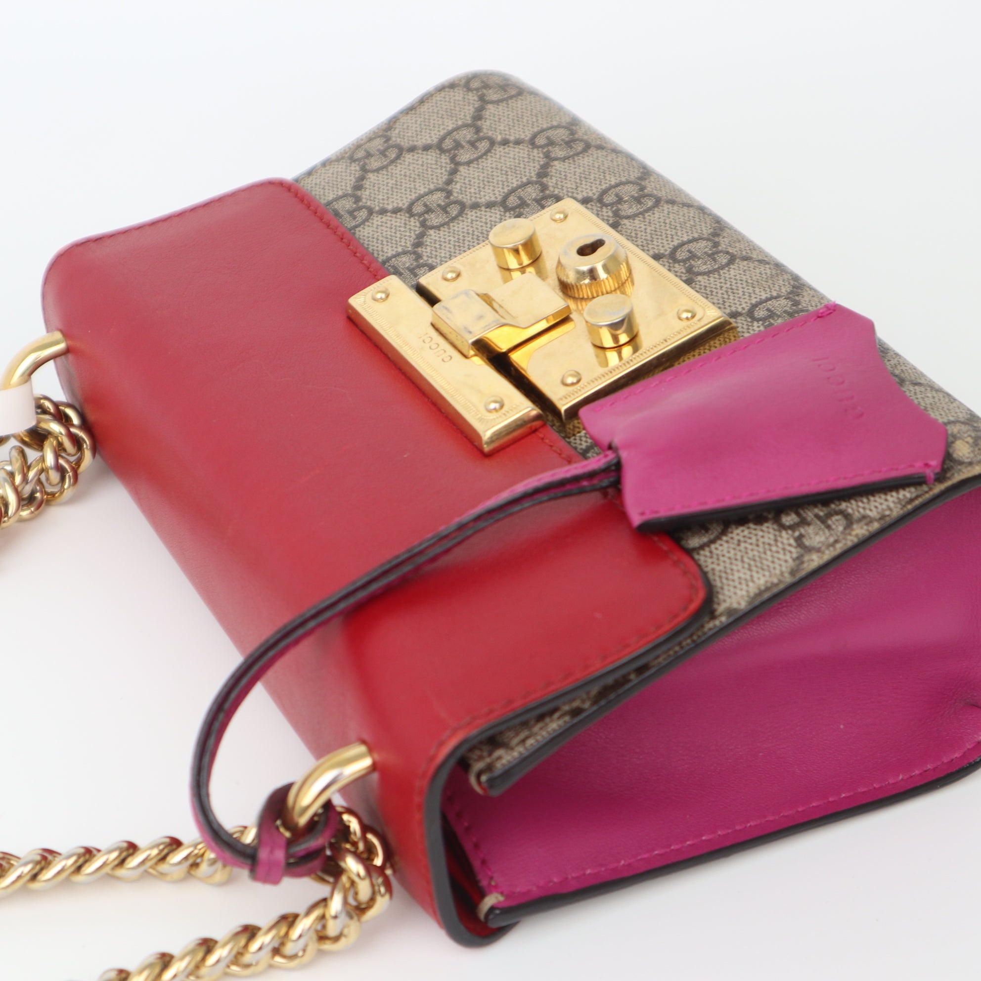 C1009 Gucci Padlock  GG crossbody bag- Pre Owned
