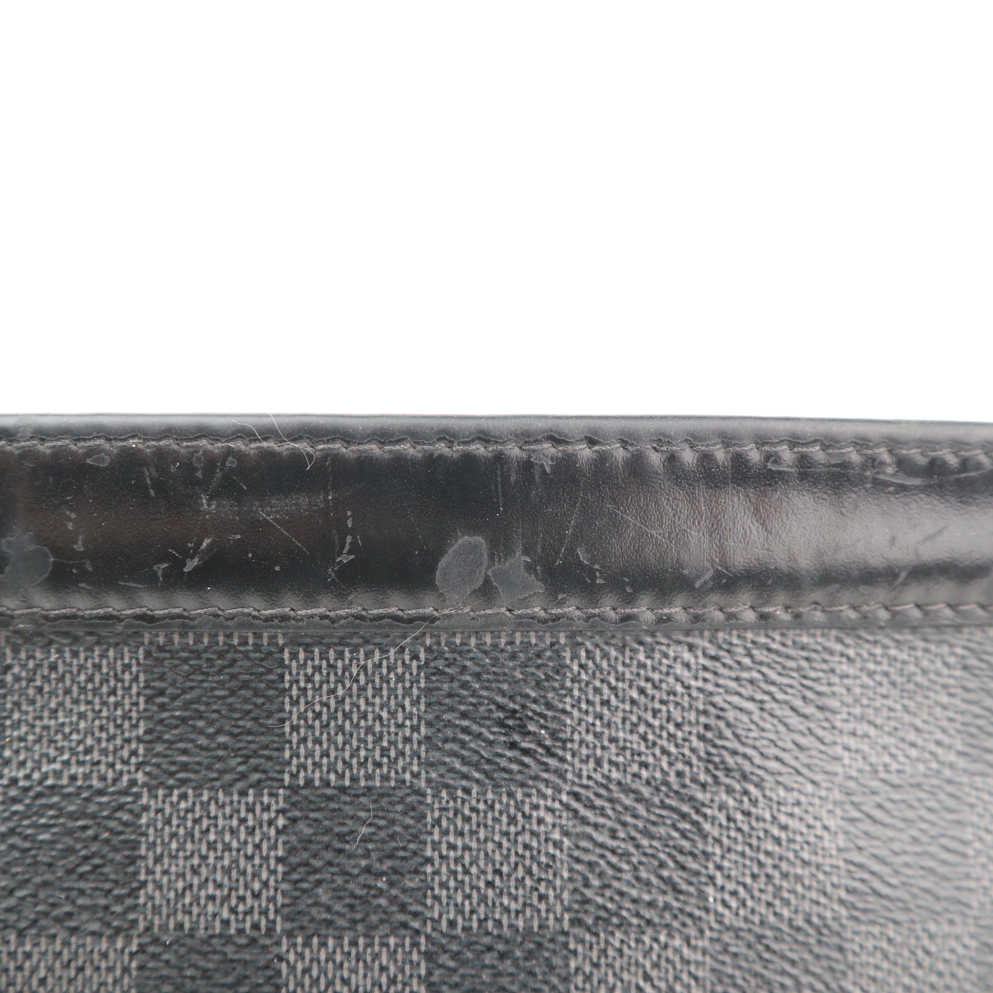 Louis Vuitton Damier Graphite Pochette Voyage GM Clutch Bag C1569 | Pre-Owned Very Good Black / Grey Damier Graphite Canvas