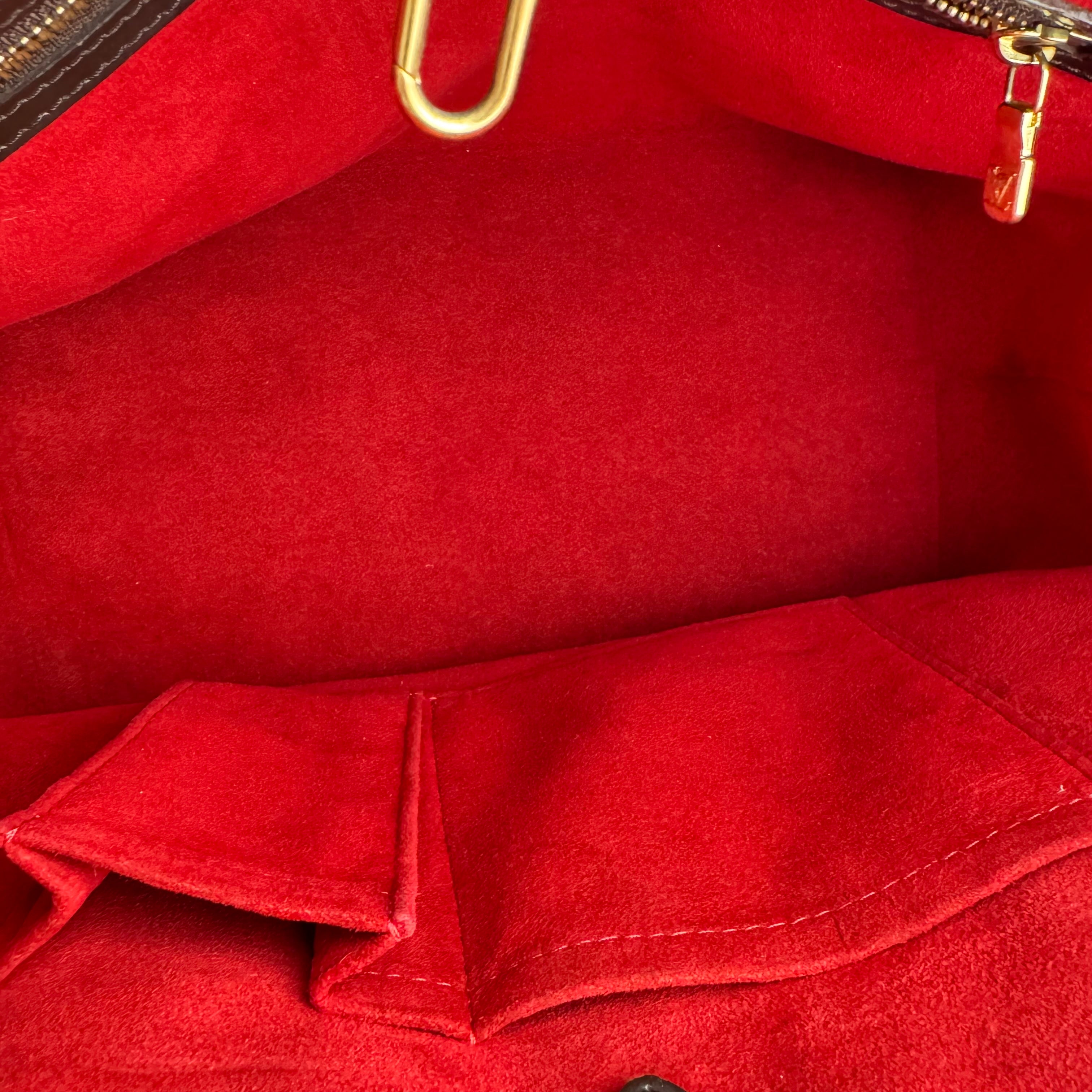 J1677 Louis Vuitton Pre-Owned 2007 Hampstead Handbag- Pre Owned