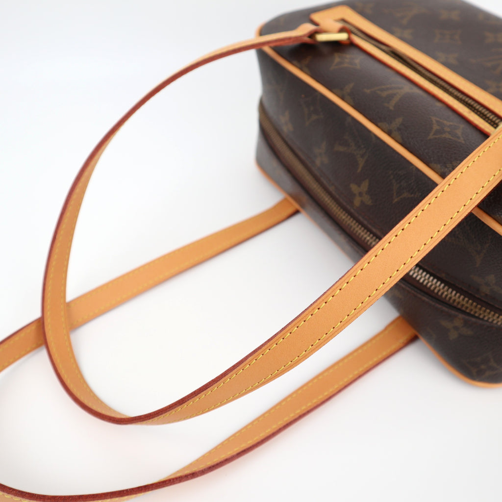 Louis Vuitton Monogram Cite MM Shoulder Bag C1584R | Pre-Owned Excellent Brown Monogram Canvas
