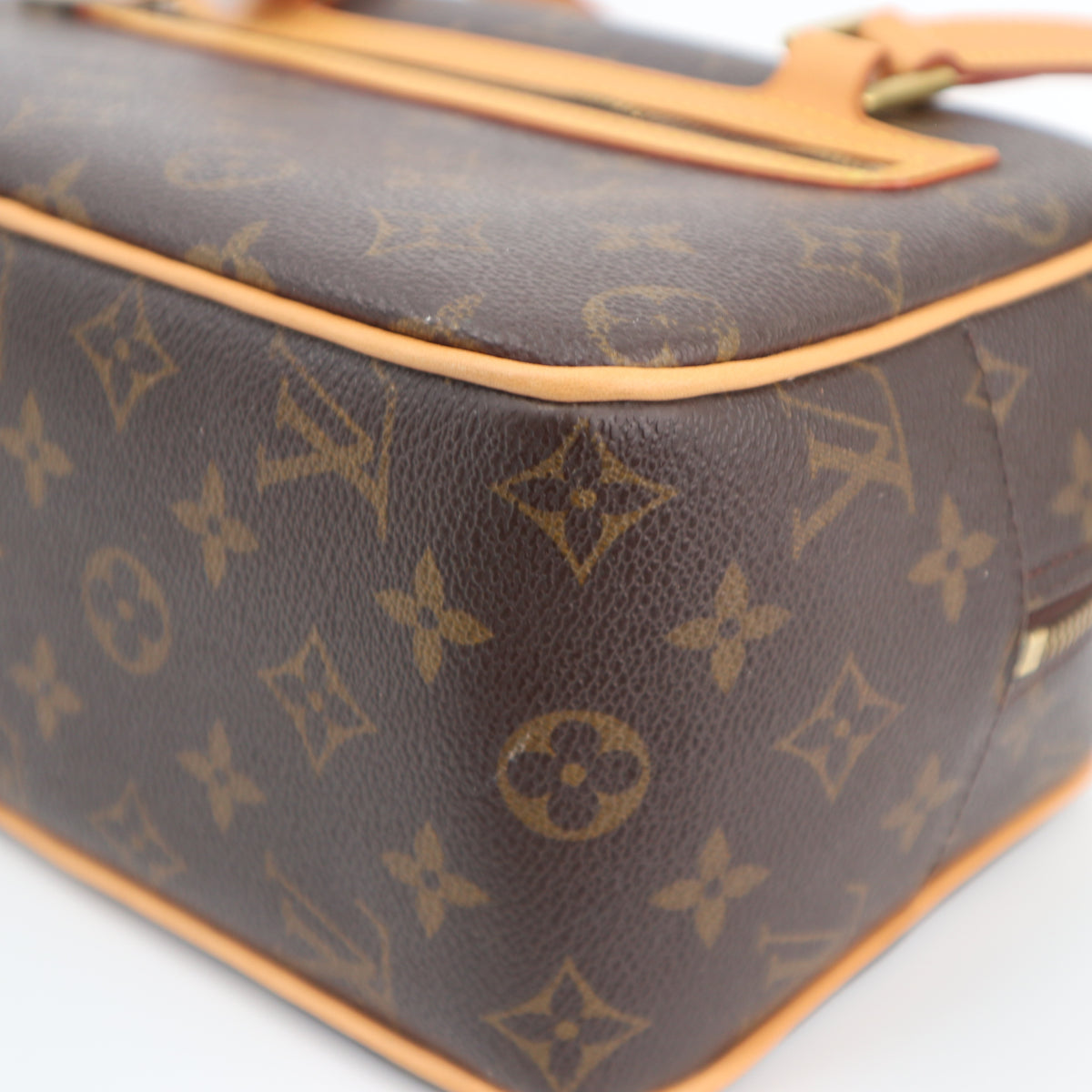 Louis Vuitton Monogram Cite MM Shoulder Bag C1584R | Pre-Owned Excellent Brown Monogram Canvas