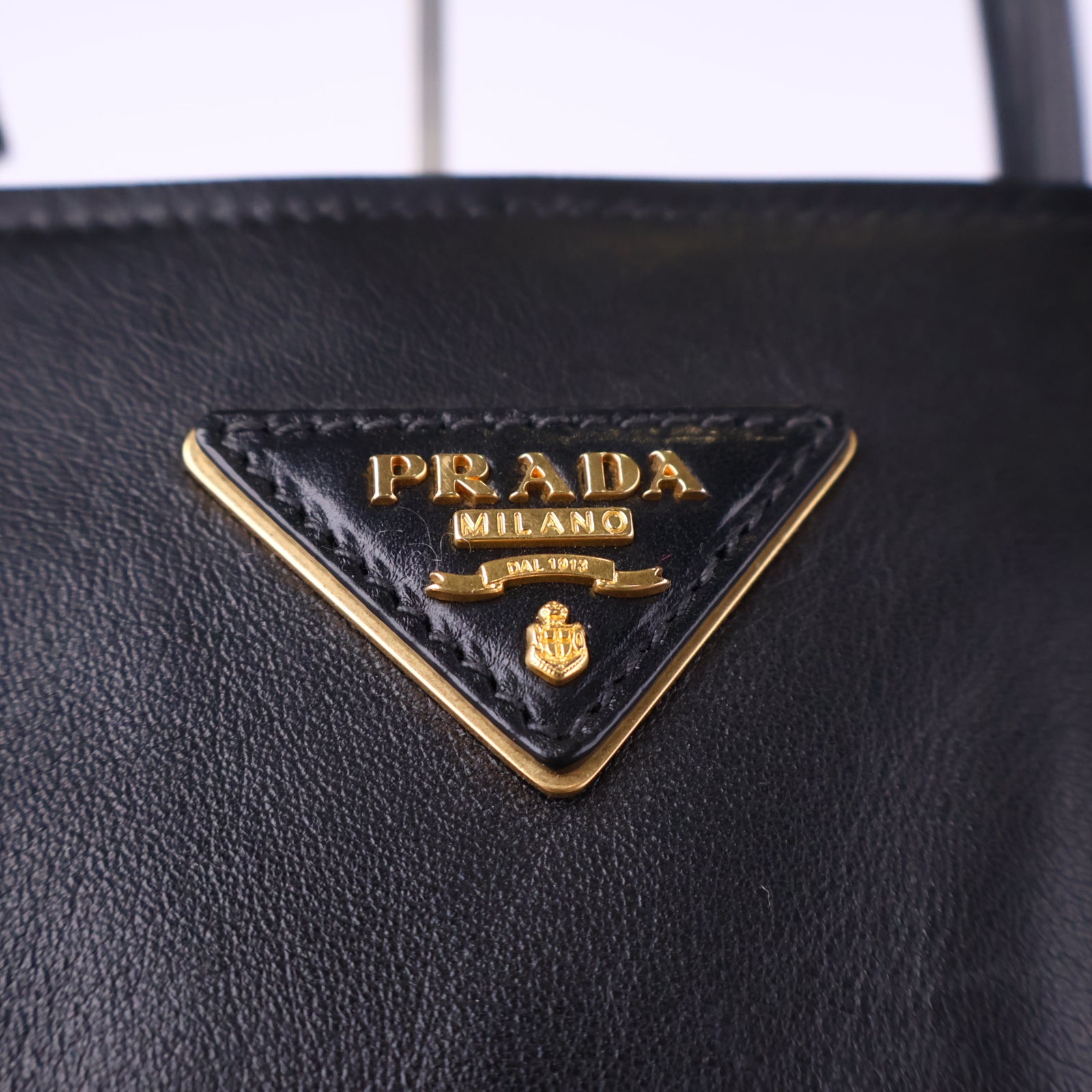 J3004 Prada Tote Bag Front Pocket Wing Convertible Soft Calf Tote Bag | Pre-Owned Like New Leather