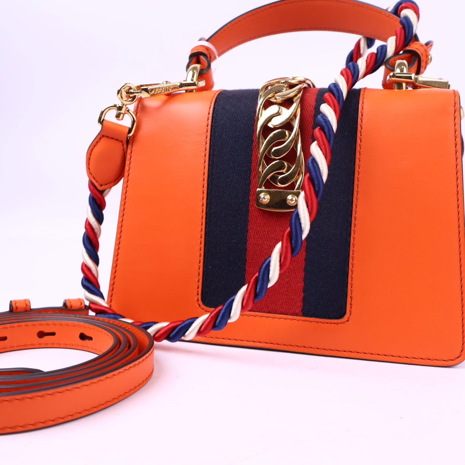 J3007 Gucci Shoulder Bag Sylvie Mini Chain Shoulder Bag | Pre-Owned Like New Leather