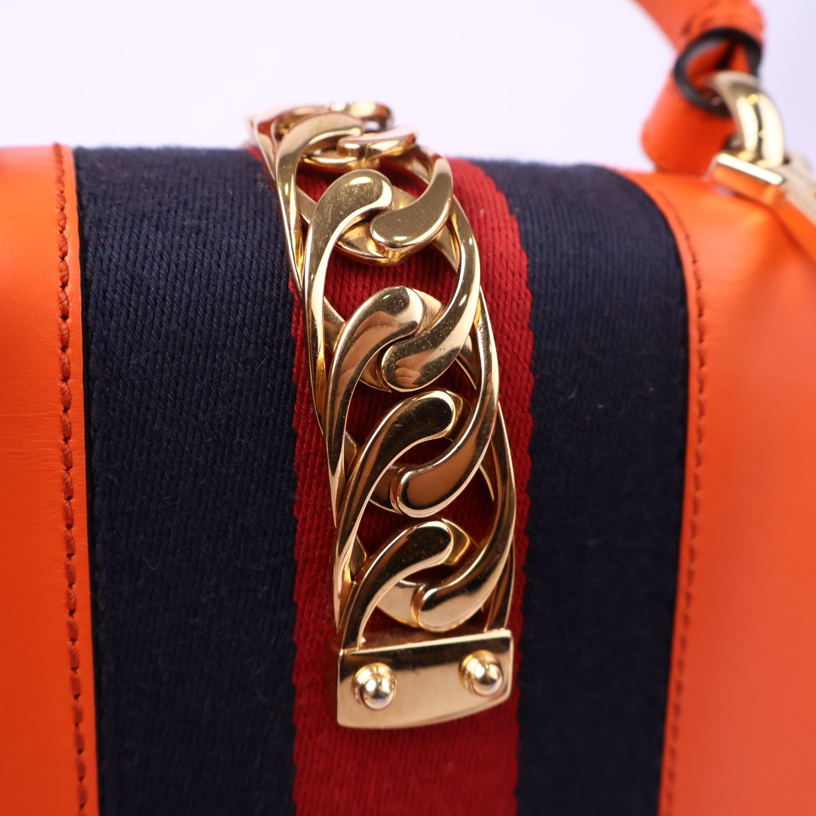 J3007 Gucci Shoulder Bag Sylvie Mini Chain Shoulder Bag | Pre-Owned Like New Leather