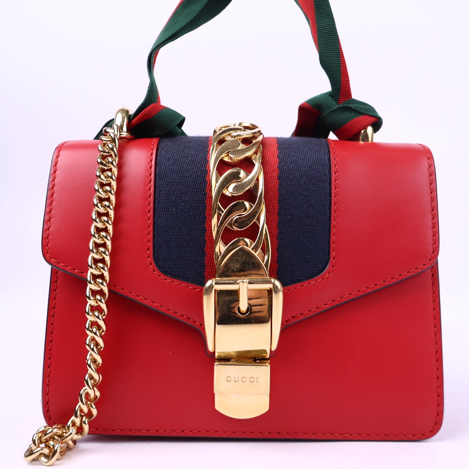 J3010 Gucci Shoulder Bag Sylvie Mini Chain Shoulder Bag | Pre-Owned Like New Leather