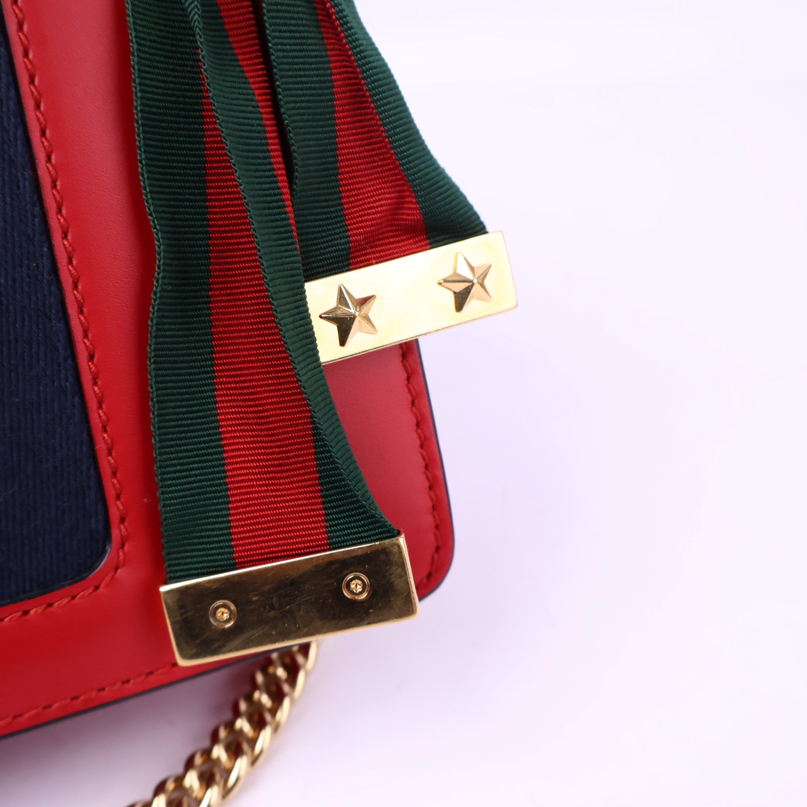 J3010 Gucci Shoulder Bag Sylvie Mini Chain Shoulder Bag | Pre-Owned Like New Leather