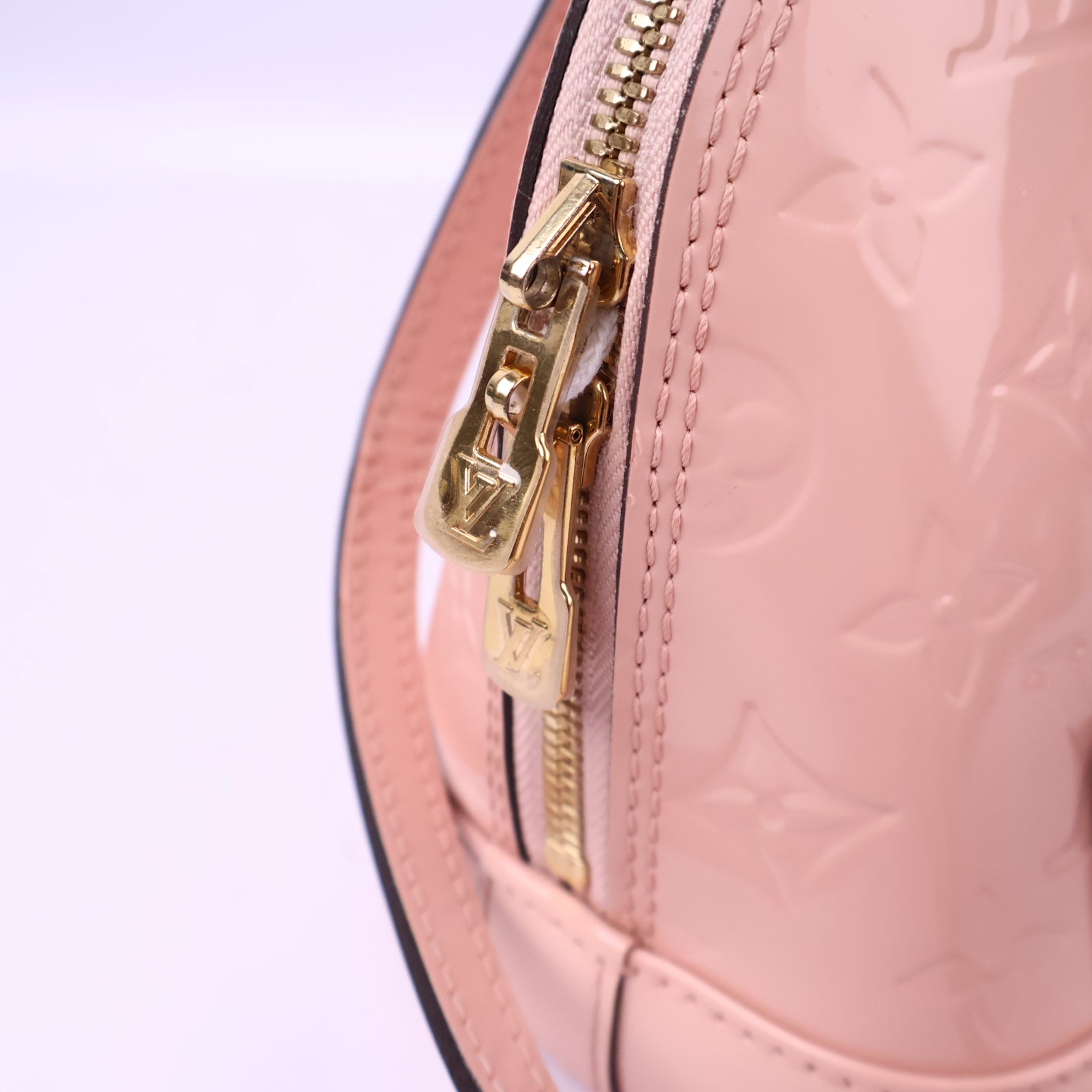 J3009 Louis Vuitton Top Handle Bag Alma BB Rose Ballerine Monogram Vernis | Pre-Owned Like New Pink Monogram Vernis Canvas, Leather, Patent leather