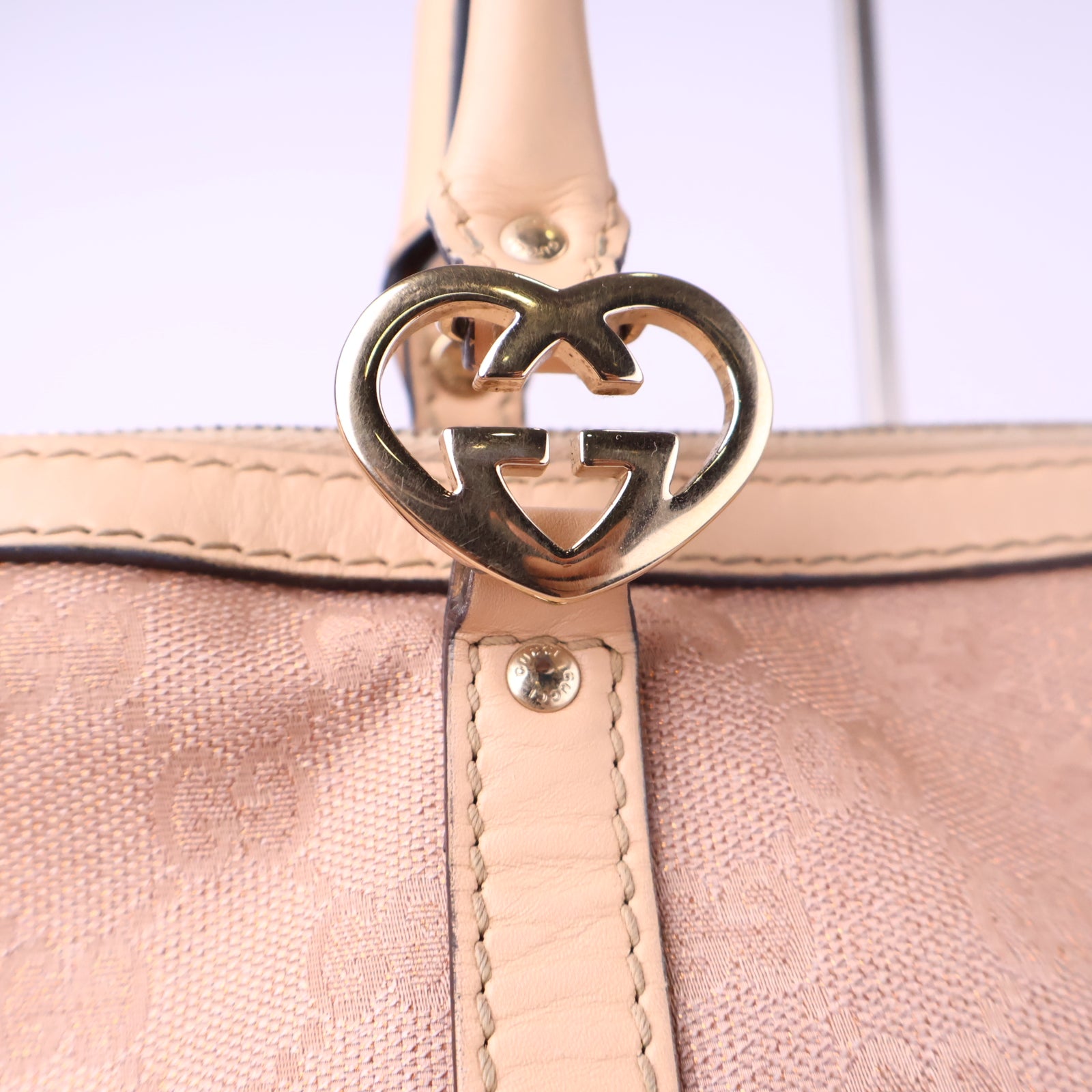 J3006 Gucci Tote Bag GG Metallic Canvas Lovely Tote | Pre-Owned Like New Metallic GG Canvas, Metallic canvas