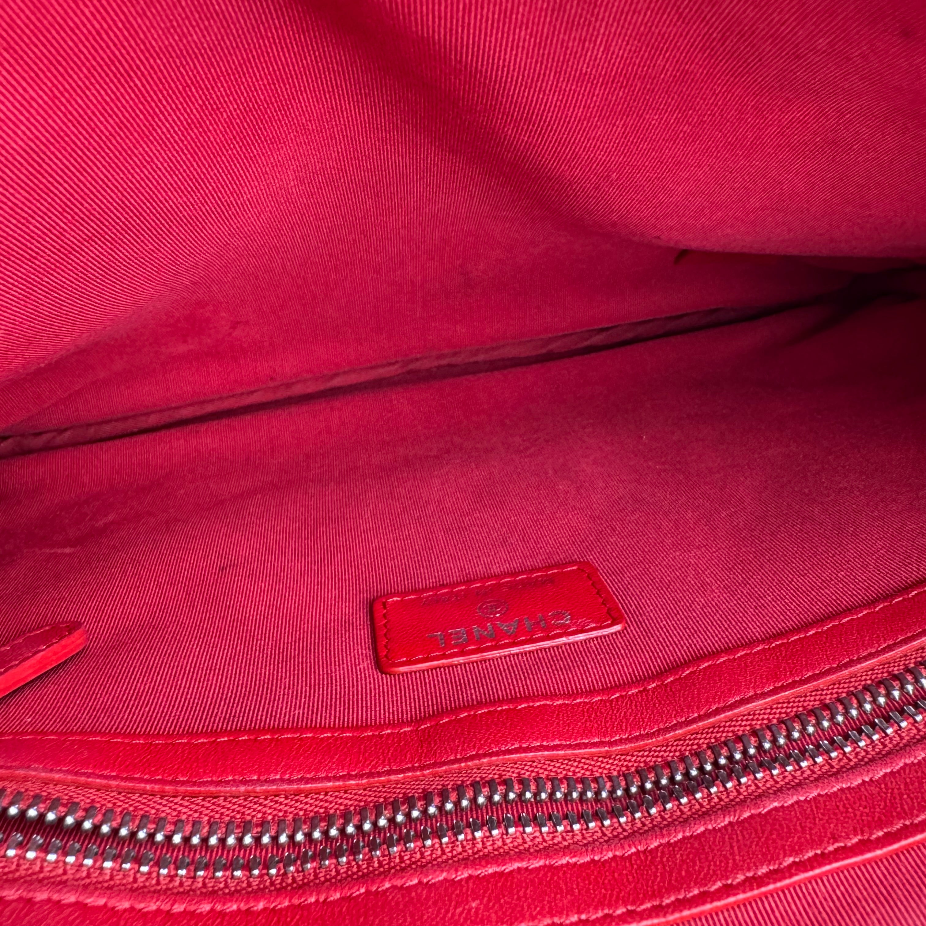 J1632 CHANEL Medium Quilted Lambskin O Case clutch bag- Pre Owned