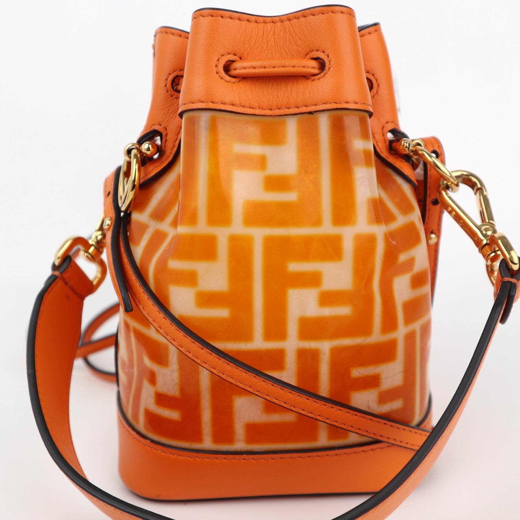 C2429 Fendi Bucket Bag Mon Tresor Mini | Pre-Owned Very Good Leather