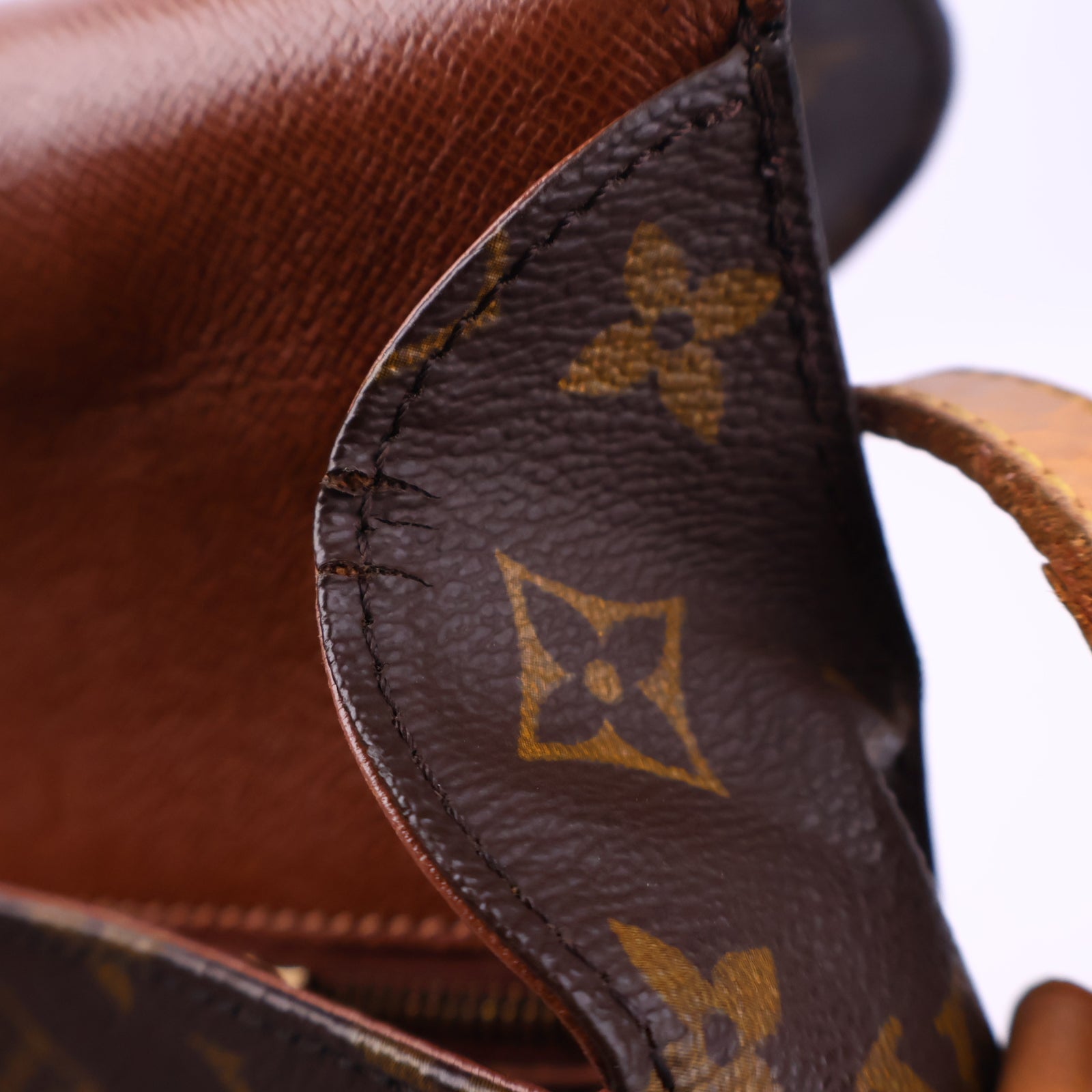 J3192 Louis Vuitton Crossbody Bag Saint Cloud GM Monogram | Pre-Owned Excellent Brown Coated canvas, leather trim Monogram