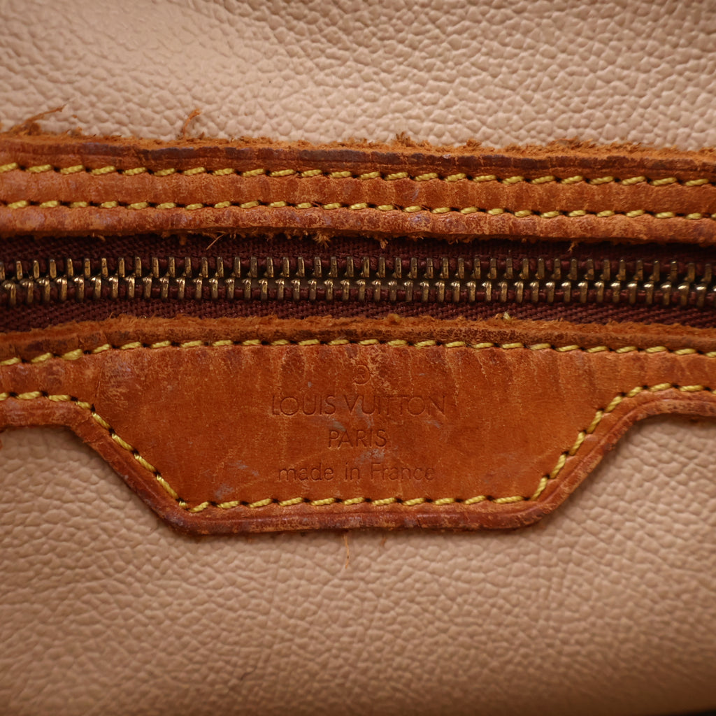 J3189R Louis Vuitton Bucket Bag Monogram Canvas | Pre-Owned Like New Brown Coated canvas, leather trim Monogram