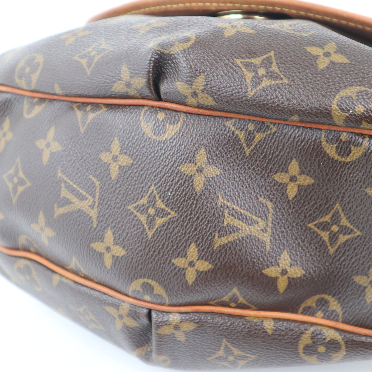 C2440 Louis Vuitton Shoulder Bag Monogram Canvas Tulum GM | Pre-Owned Very Good Brown Canvas Monogram