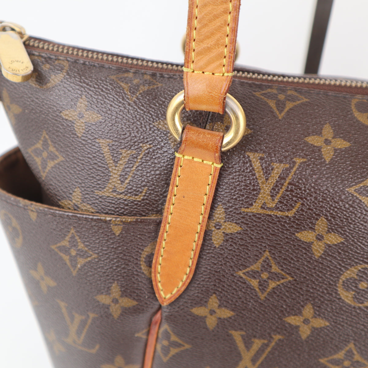 C2441 Louis Vuitton Shoulder Bag Monogram Canvas Totally PM | Pre-Owned Very Good Brown Canvas Monogram