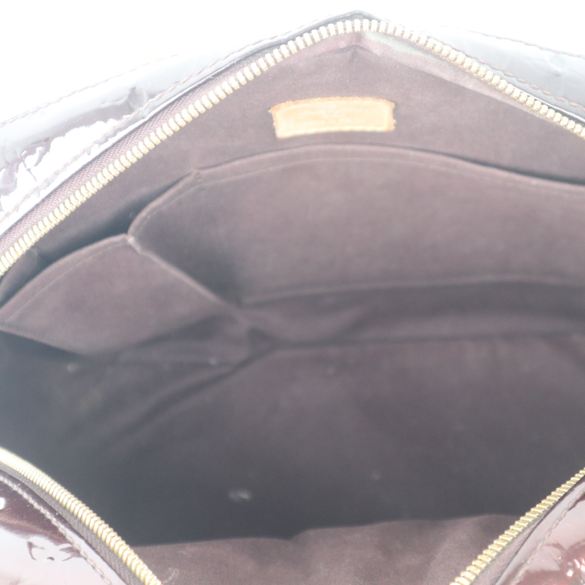 C1037 LOUIS VUITTON Amarante Monogram Vernis Summit Drive Bag-Pre Owned