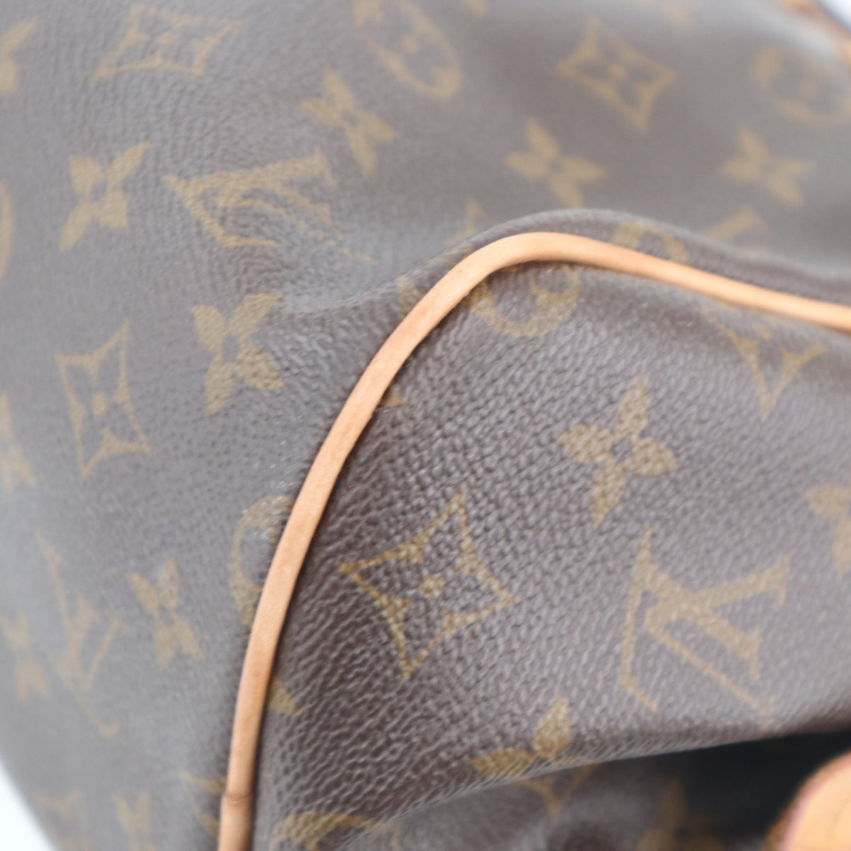 C2442 Louis Vuitton Shoulder Bag Monogram Canvas Montorgueil PM | Pre-Owned Very Good Brown Canvas Monogram