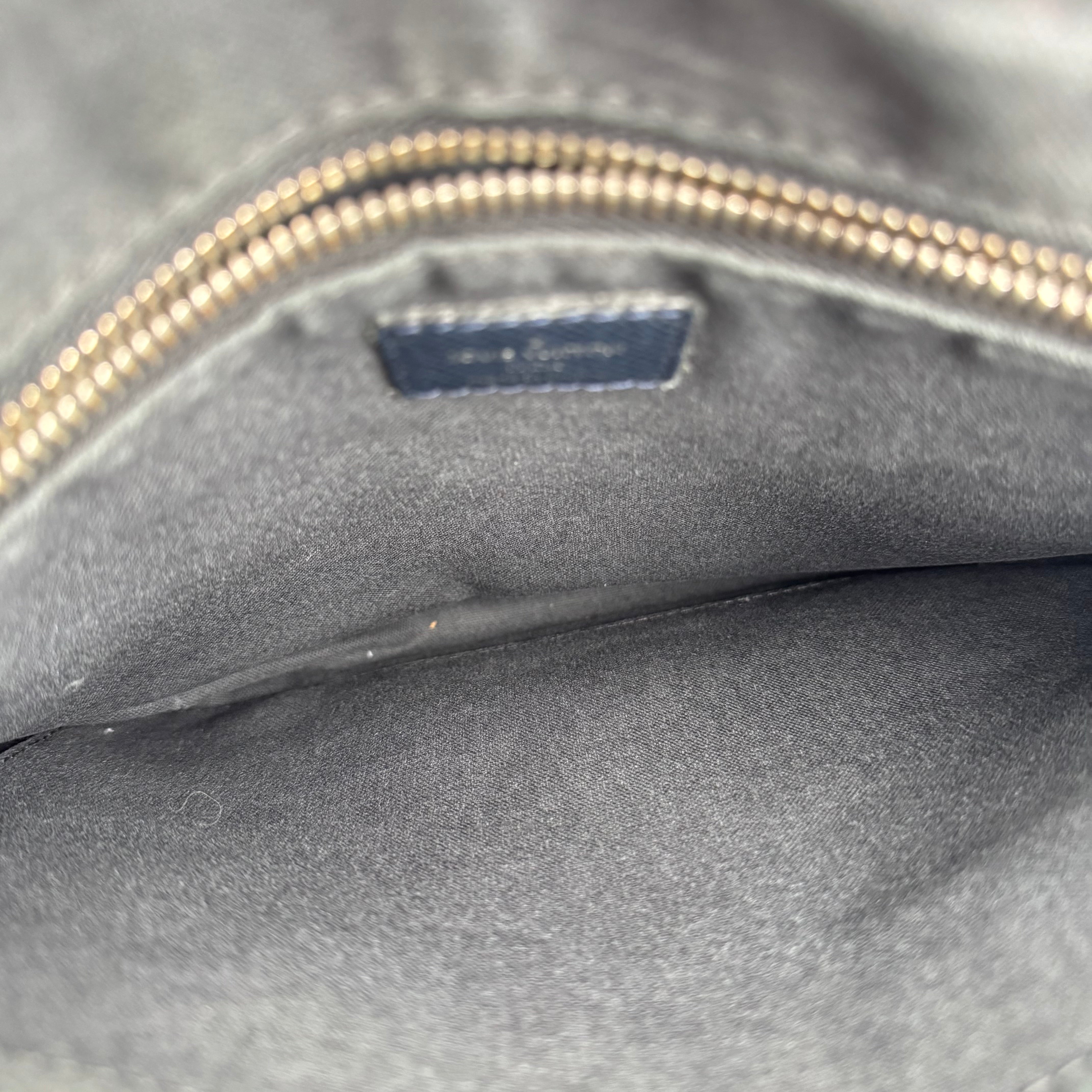 J1613 Louis Vuitton Taiga Roman Messenger Bag- Pre Owned