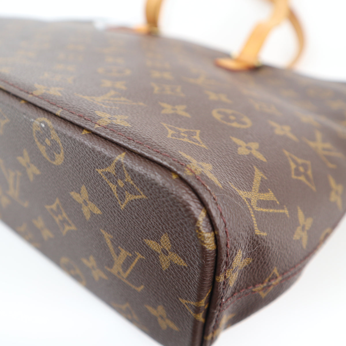 C2446 Louis Vuitton Shoulder Bag Monogram Luco | Pre-Owned Very Good Brown Canvas Monogram