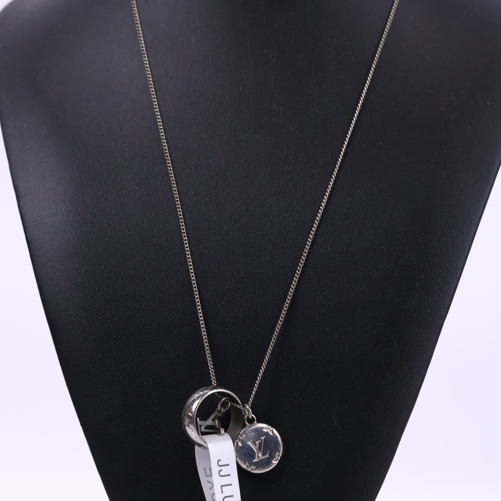 J3235 Louis Vuitton Charm Necklace Monogram Charms Necklace | Pre-Owned Excellent Gold-tone Monogram Metal