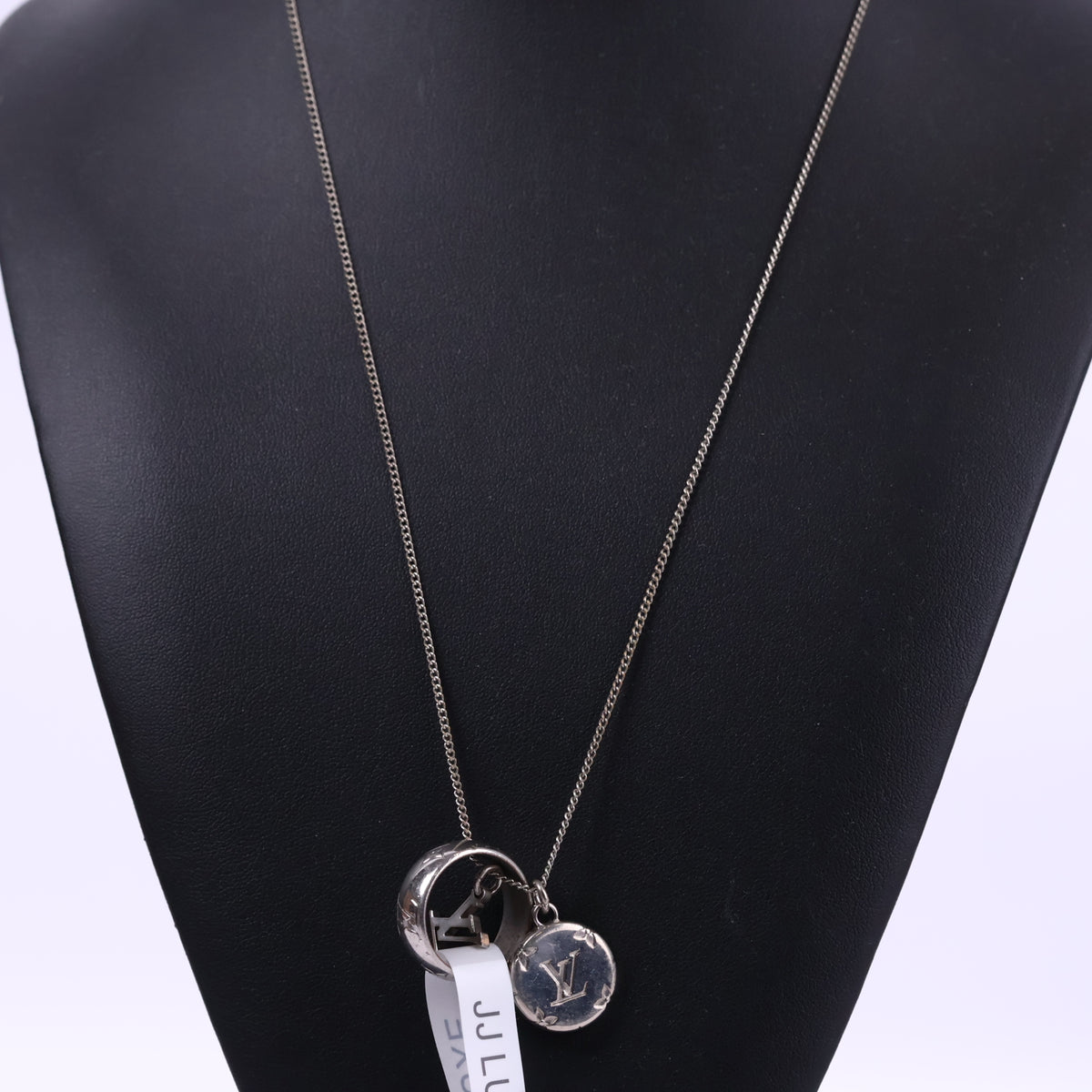 J3235 Louis Vuitton Charm Necklace Monogram Charms Necklace | Pre-Owned Excellent Gold-tone Monogram Metal