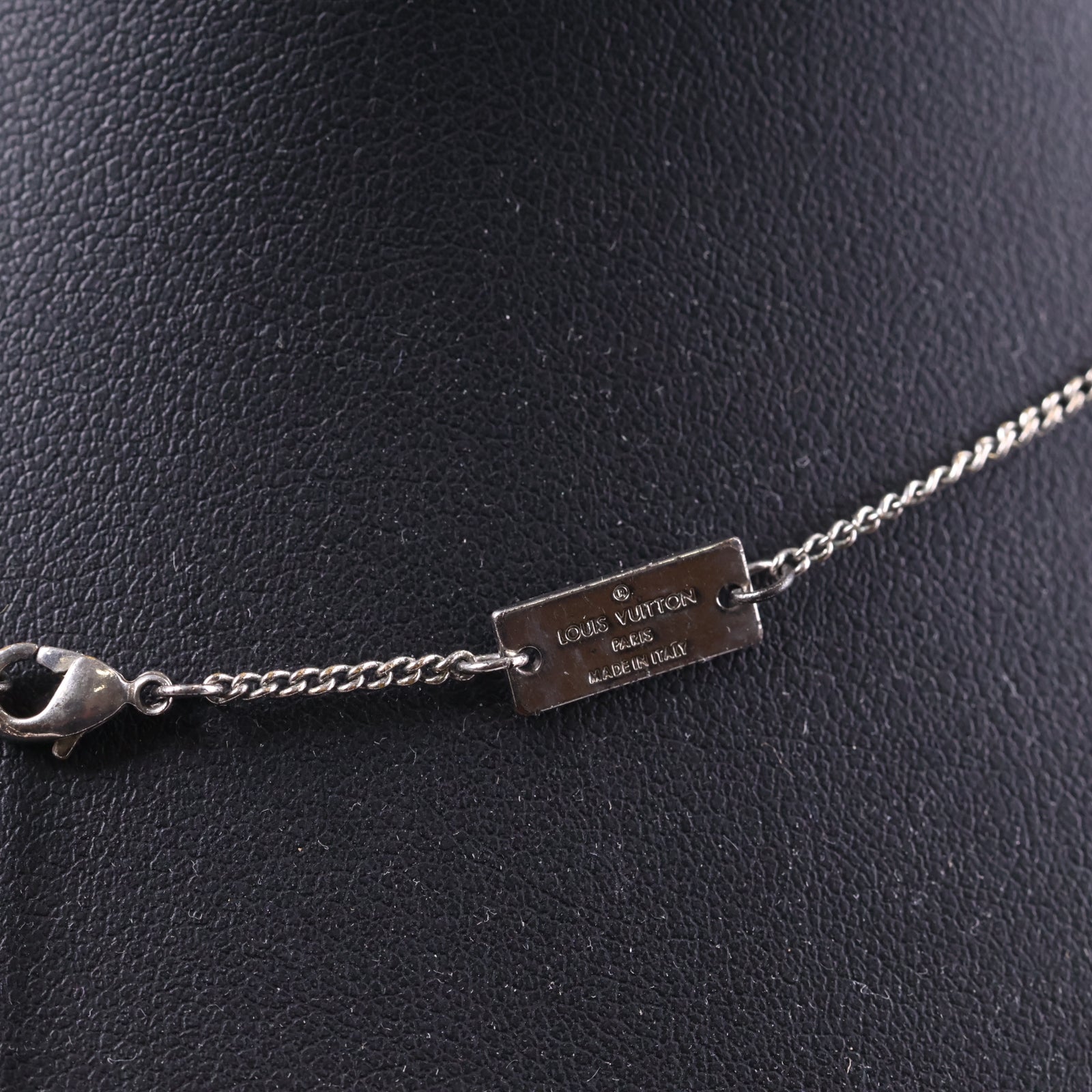 J3235 Louis Vuitton Charm Necklace Monogram Charms Necklace | Pre-Owned Excellent Gold-tone Monogram Metal