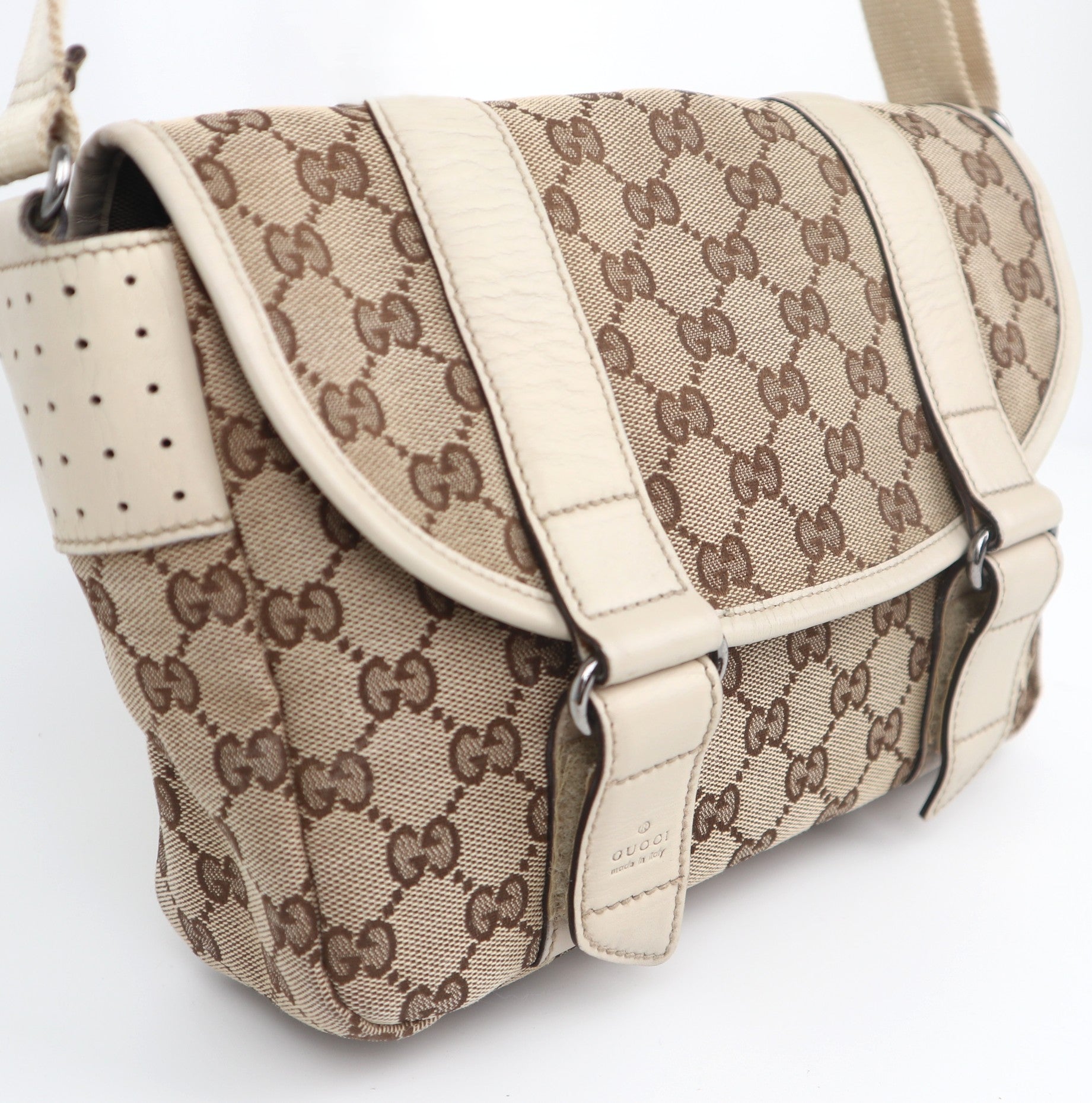 C1043 Gucci GG Canvas Crossbody - Pre Owned