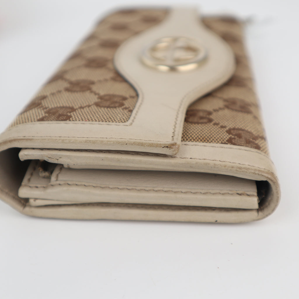 C2451 Gucci Wallet Vintage GG Canvas Interlocking G Logo Continental Wallet | Pre-Owned Very Good Canvas GG Canvas