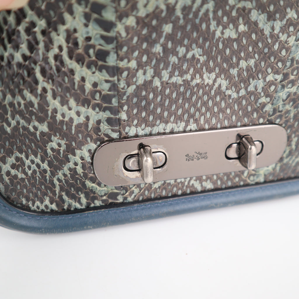 C2455 Coach Crossbody Bag Swagger Shoulder Bag 20 Snakeskin Embossed Leather | Pre-Owned Very Good Leather Snakeskin Embossed