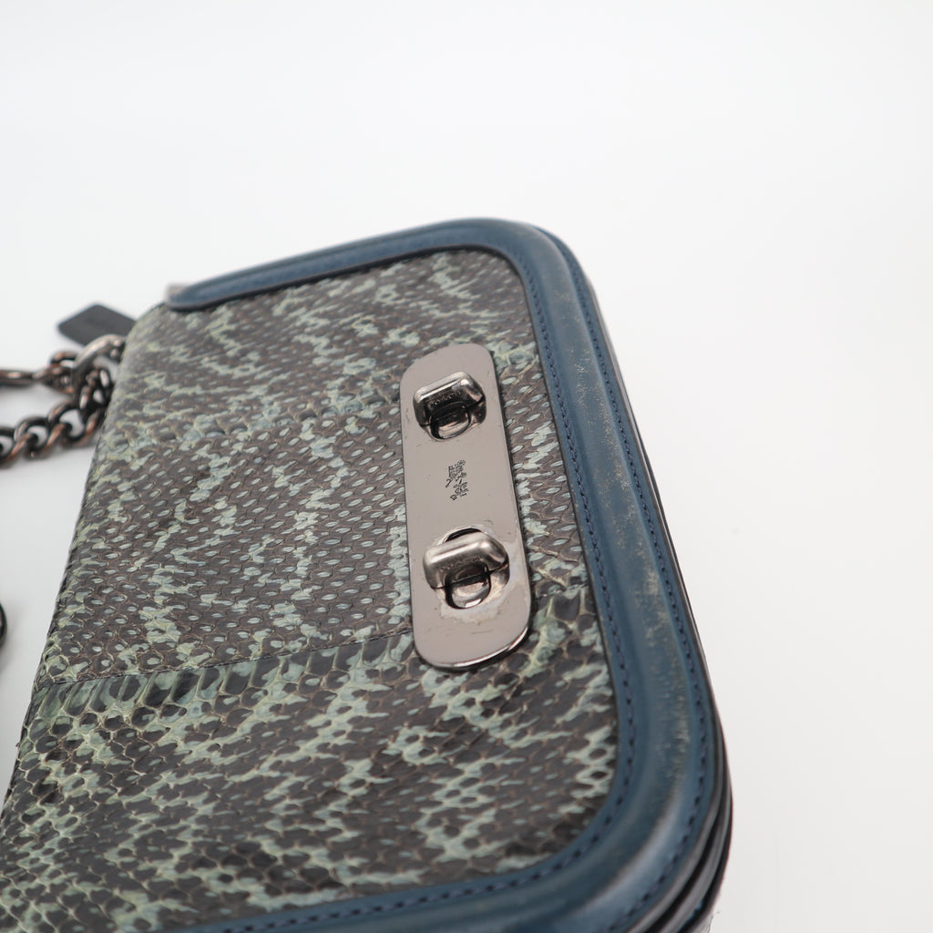 C2455 Coach Crossbody Bag Swagger Shoulder Bag 20 Snakeskin Embossed Leather | Pre-Owned Very Good Leather Snakeskin Embossed