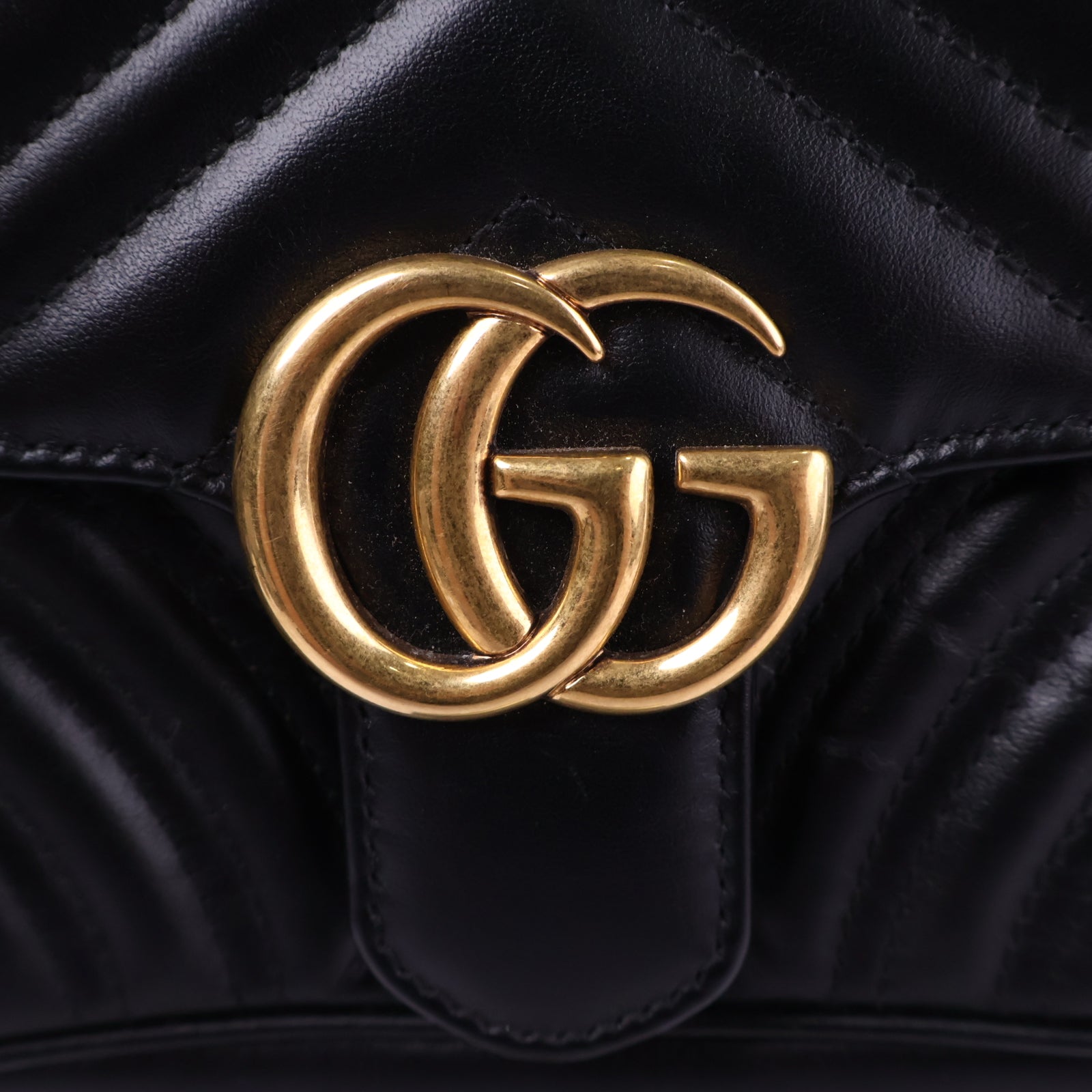 J3219 Gucci Shoulder Bag GG Marmont Matelasse | Pre-Owned Like New Black Leather Chevron matelasse