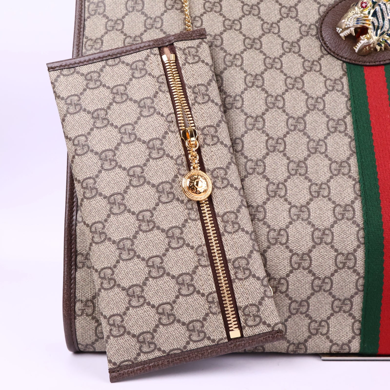 J3204 Gucci Tote Bag Rajah Tiger Large Tote | Pre-Owned Like New Beige and Brown GG Supreme canvas GG monogram